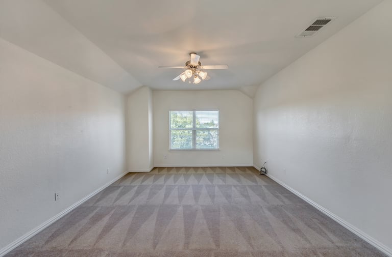 Photo 21 of 30 - 7404 Rocky Ford Rd, Fort Worth, TX 76179