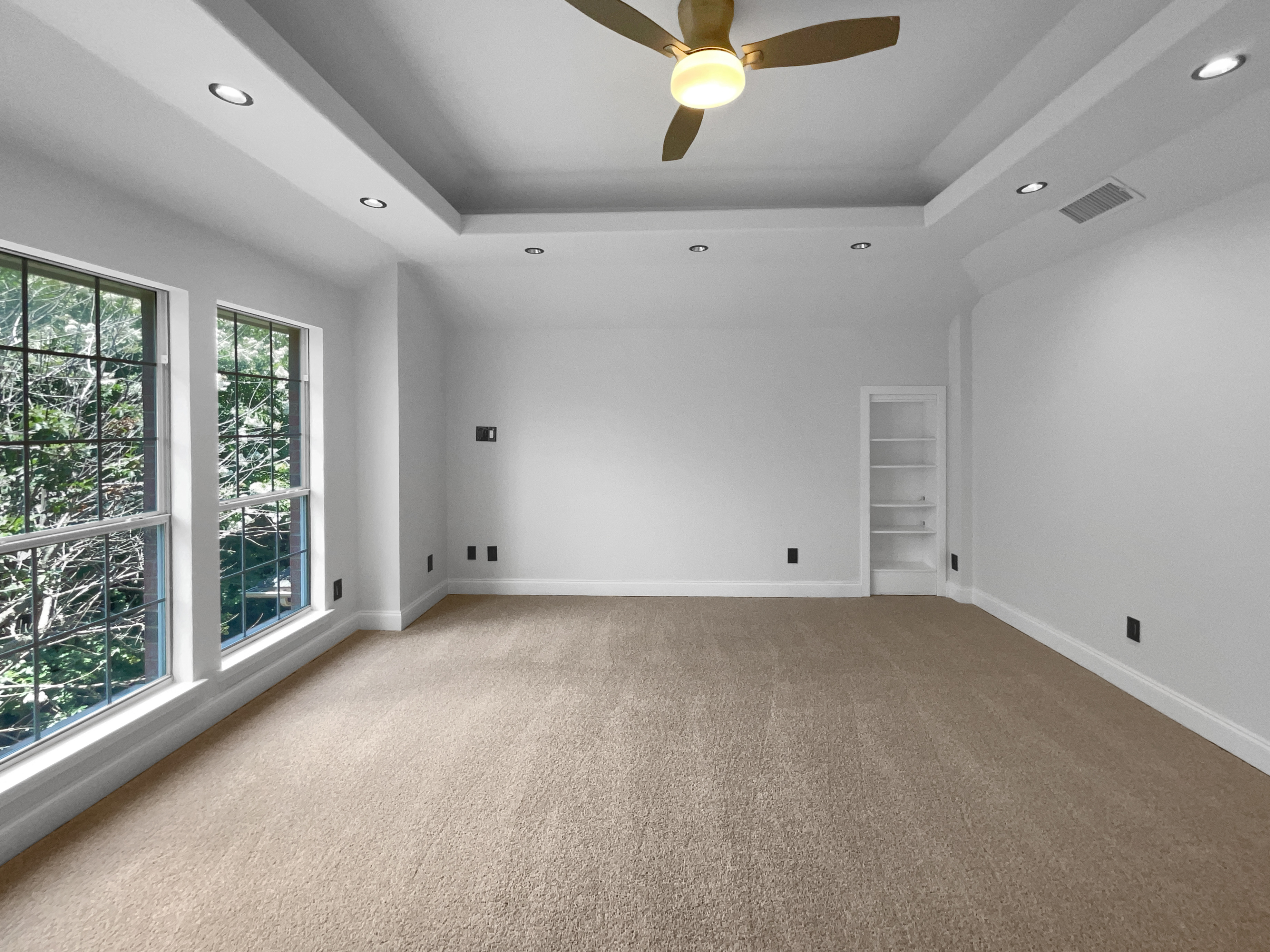 Photo 9 of 27 of 321 Beacon Hill Dr, Allen, TX