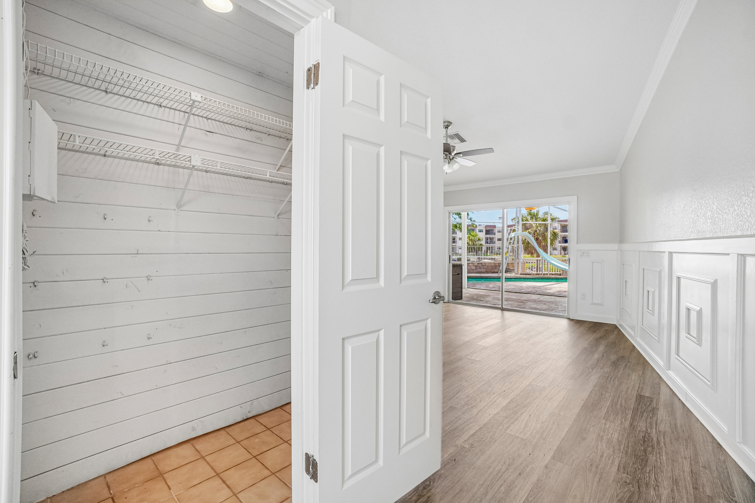 Photo 36 of 63 of 5609 Executive Dr, New Port Richey, FL