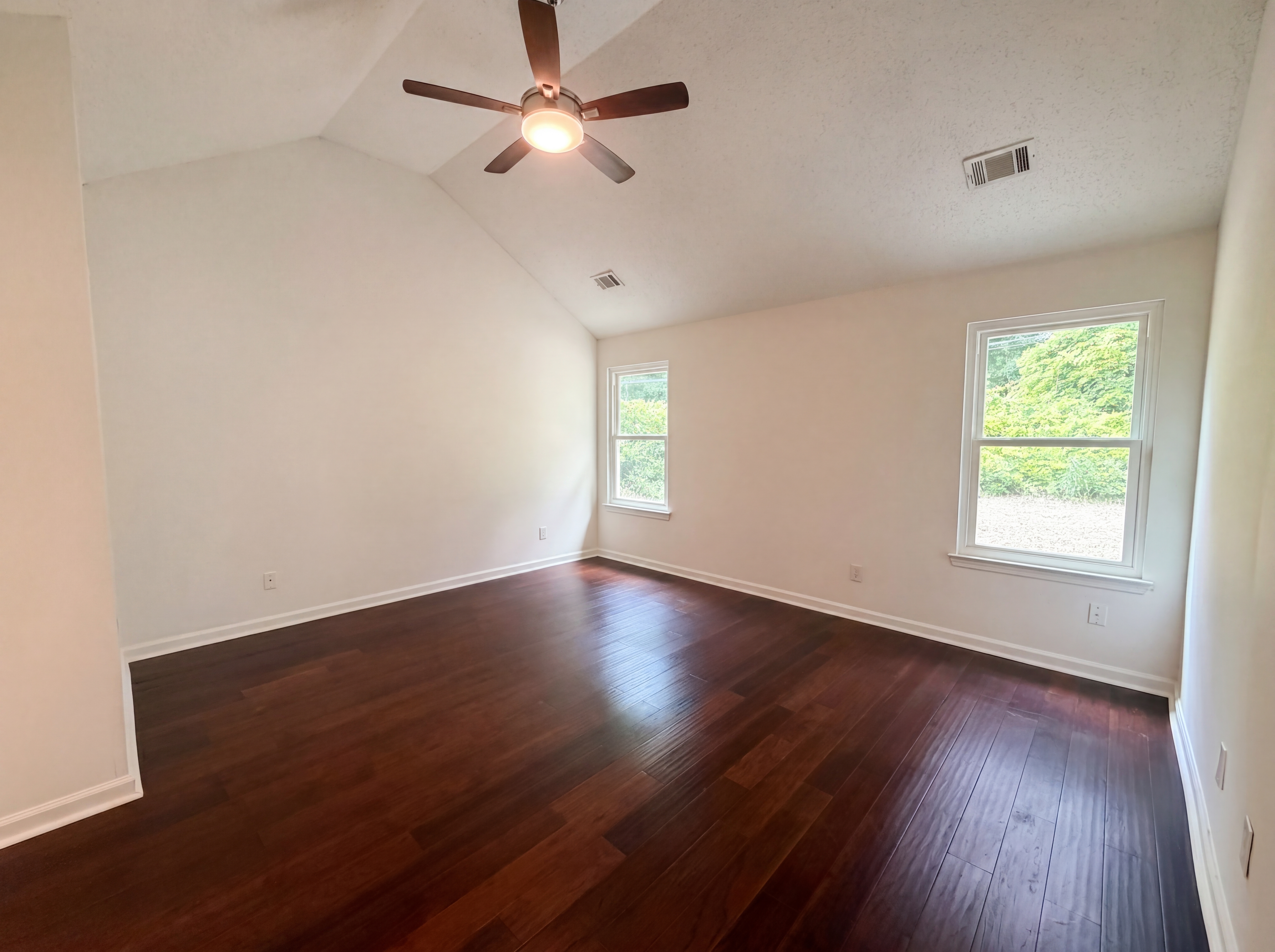 Photo 8 of 21 of 345 Espana St, Atlanta, GA