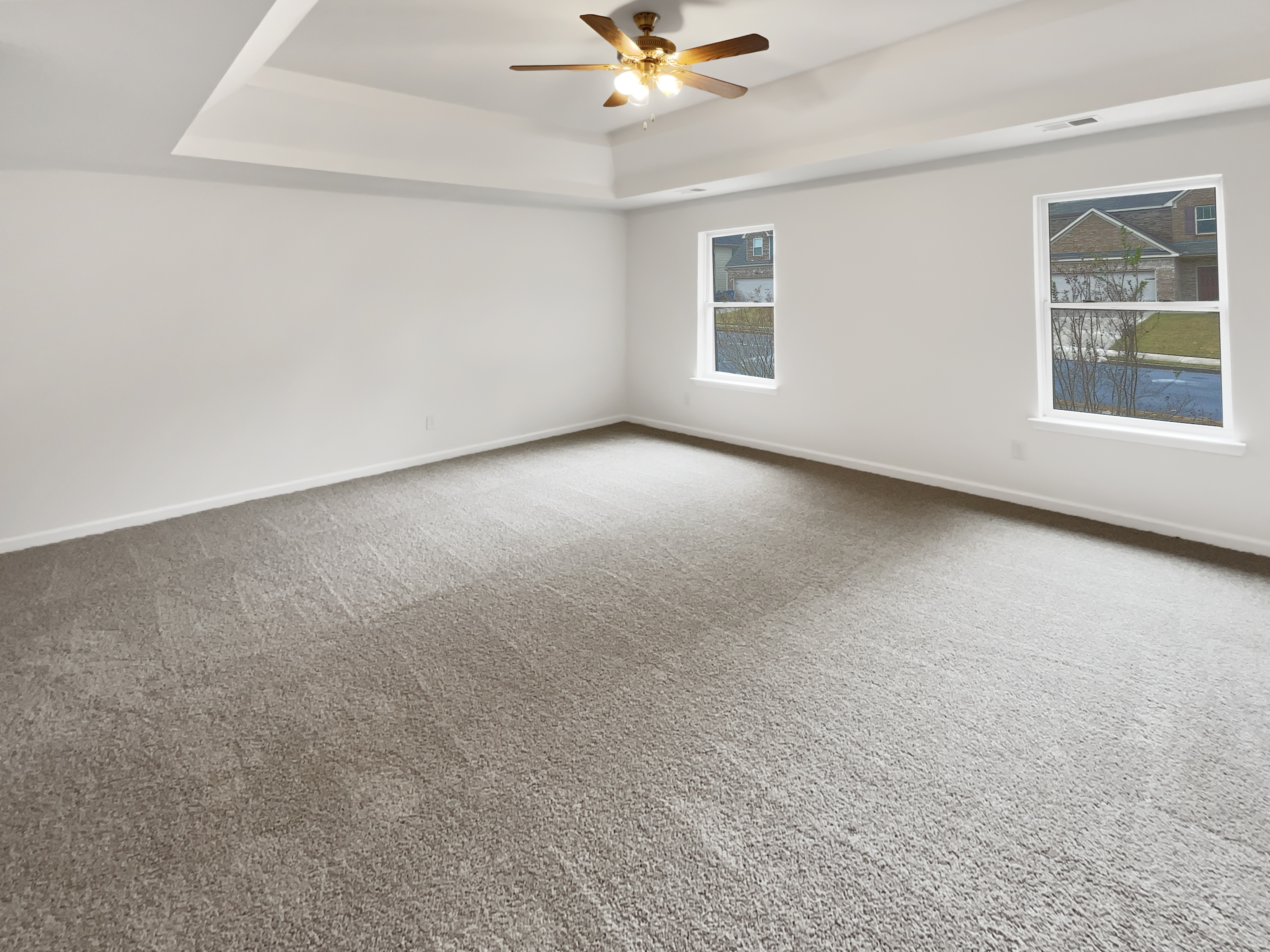 Photo 5 of 32 of 10712 Southwood Dr, Hampton, GA