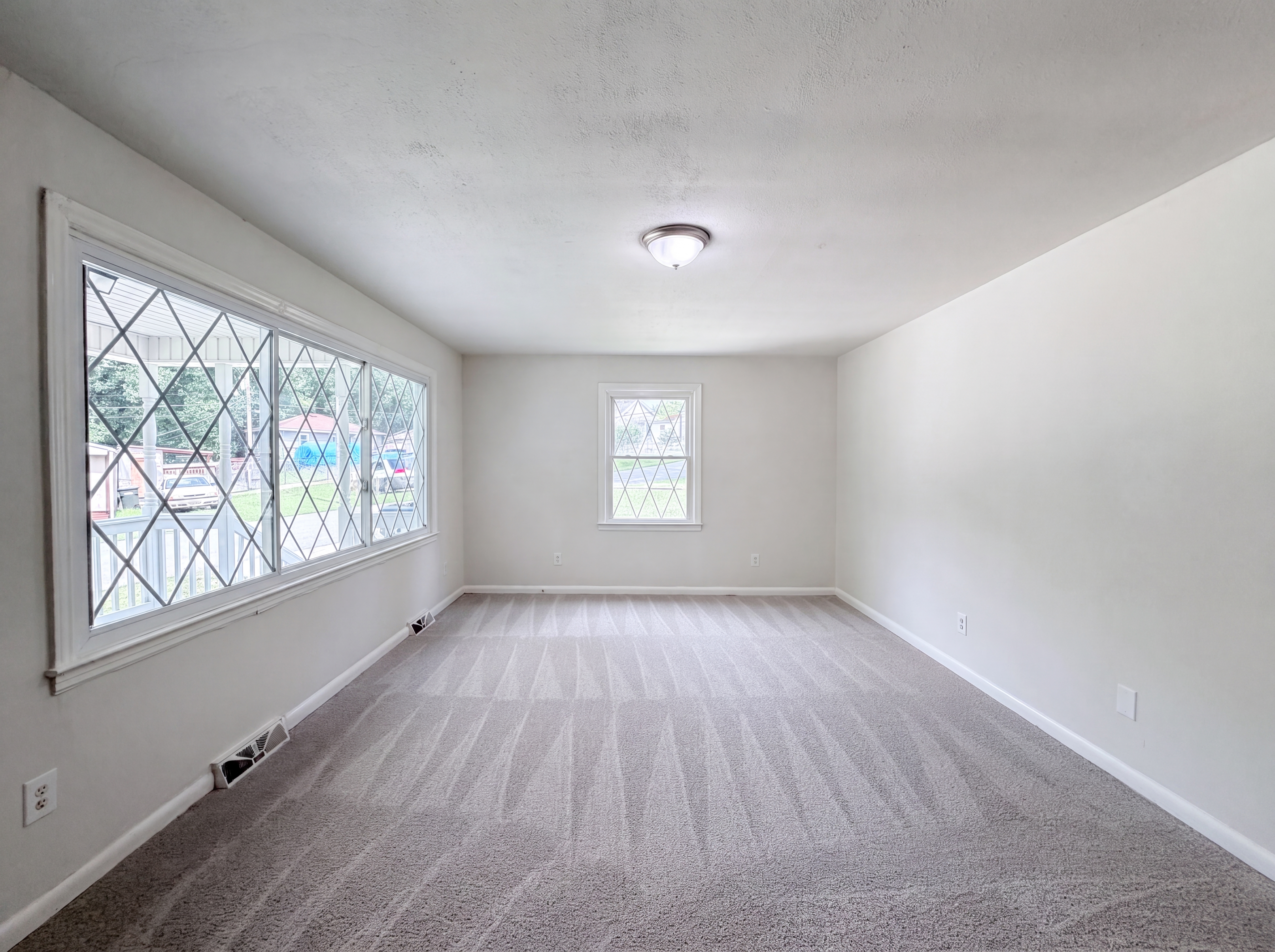 Photo 8 of 16 of 313 Black St, Cherryville, NC