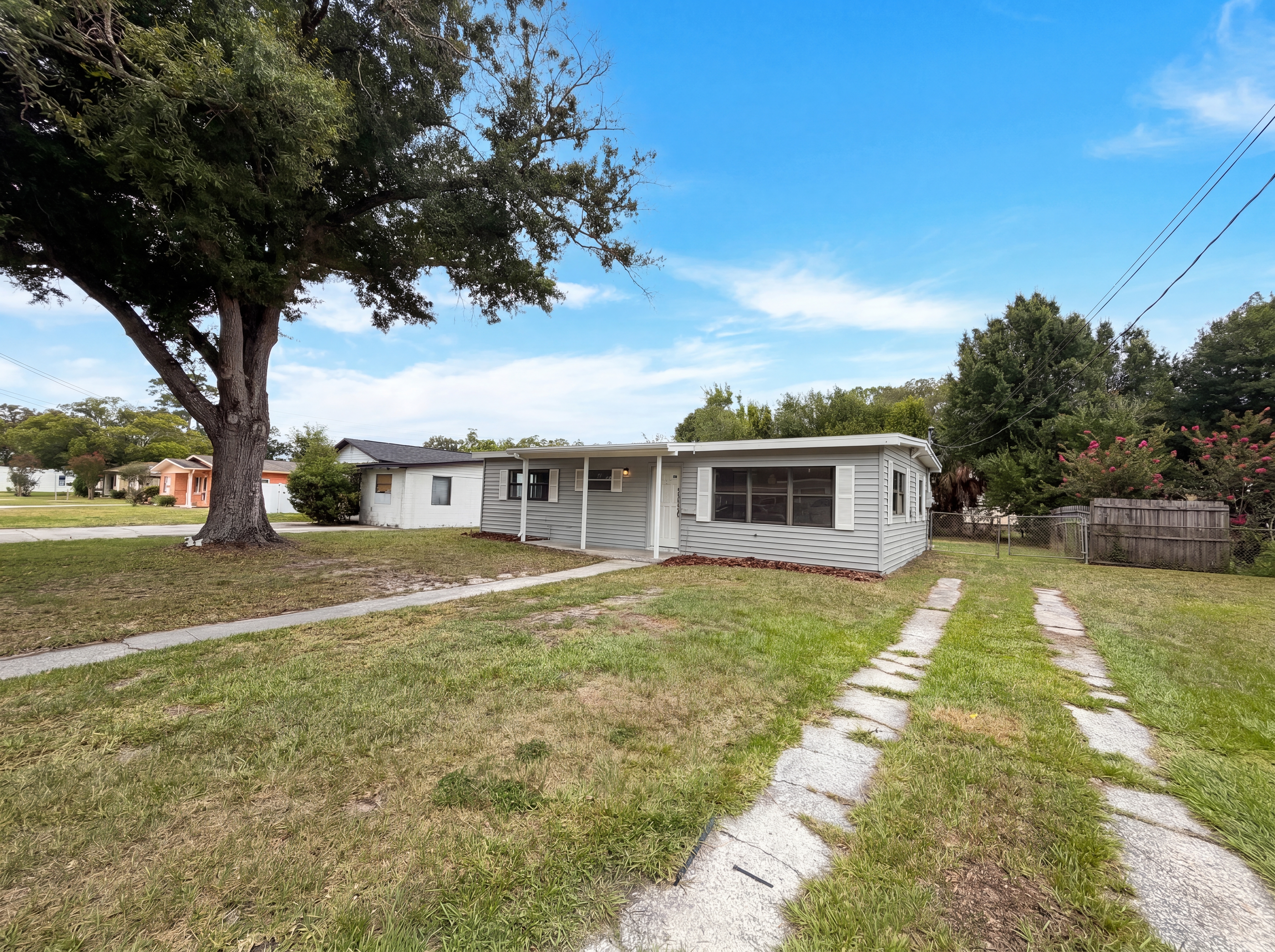 Photo 17 of 19 of 917 Golden Rule Ct N, Lakeland, FL