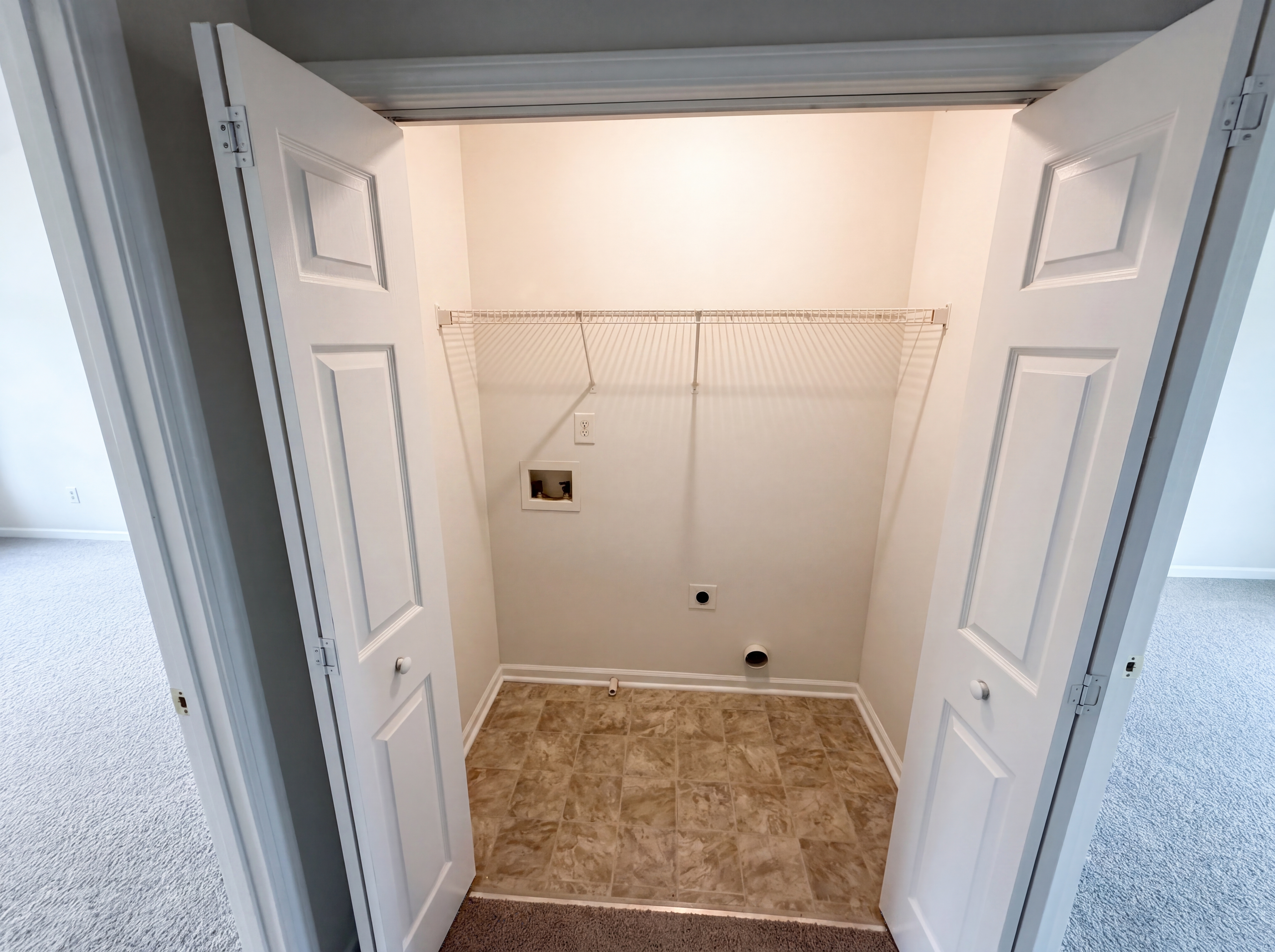 Photo 16 of 21 of 6126 Hickory Lane Dr, Union City, GA