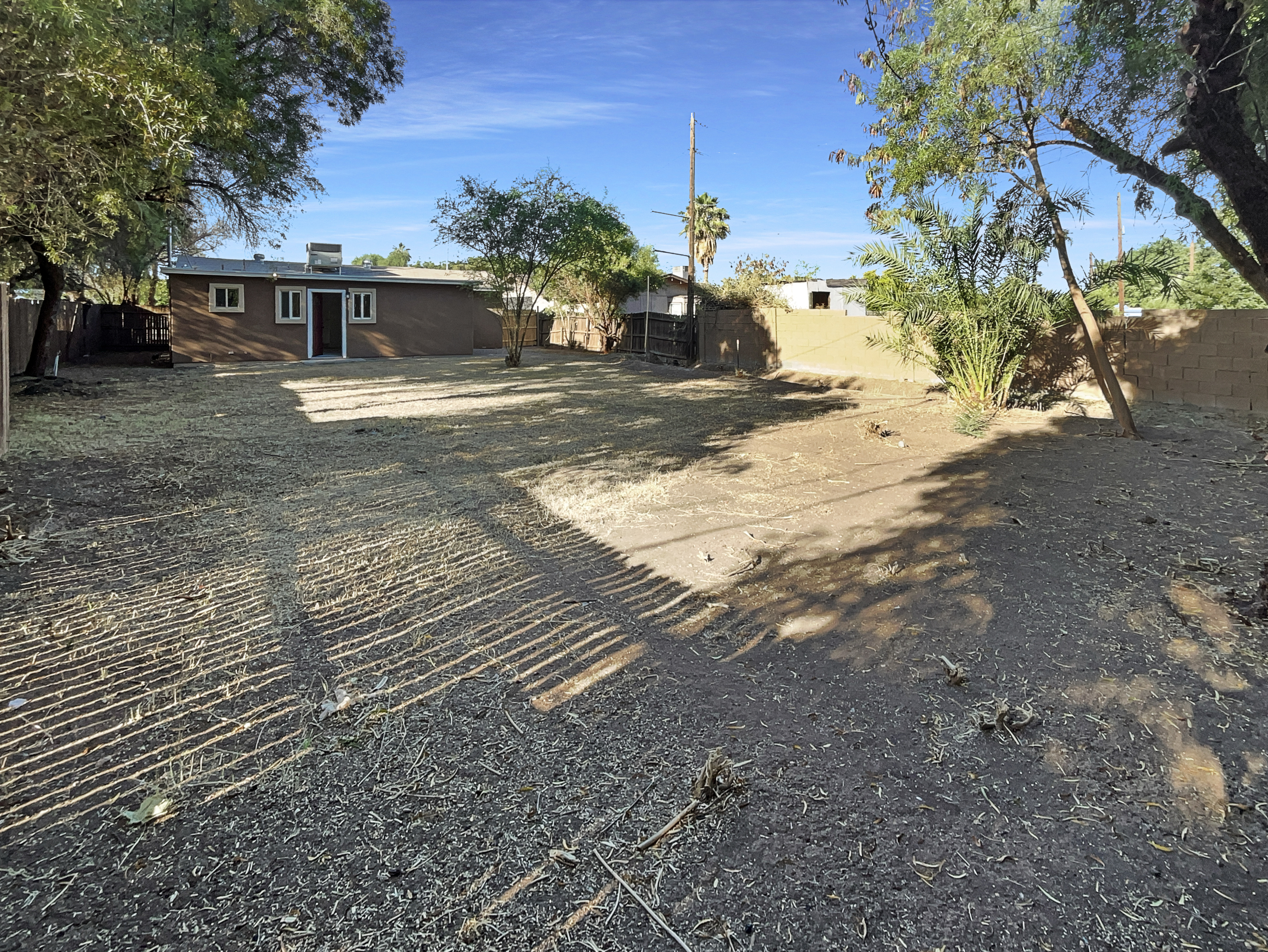 Photo 11 of 23 of 1048 E 6th Ave, Mesa, AZ