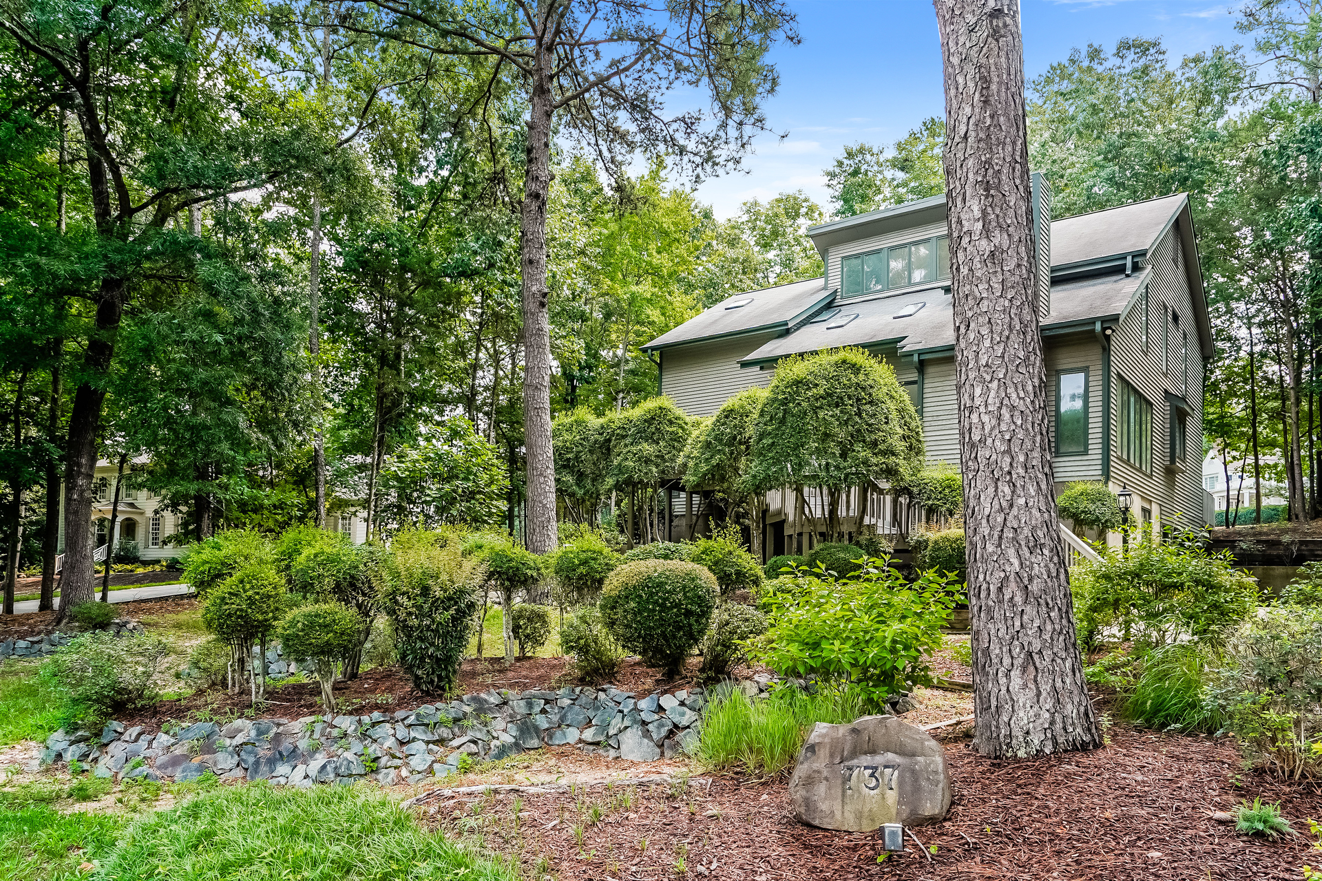 Photo 10 of 46 of 737 Pinehurst Dr, Chapel Hill, NC