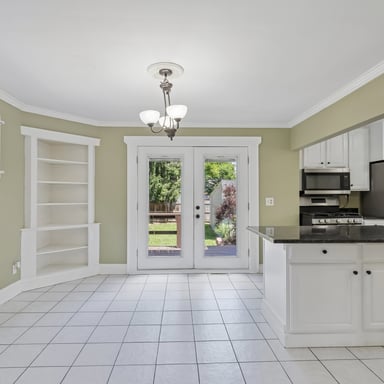 Property photo 3 of 14606 Bartter Ave