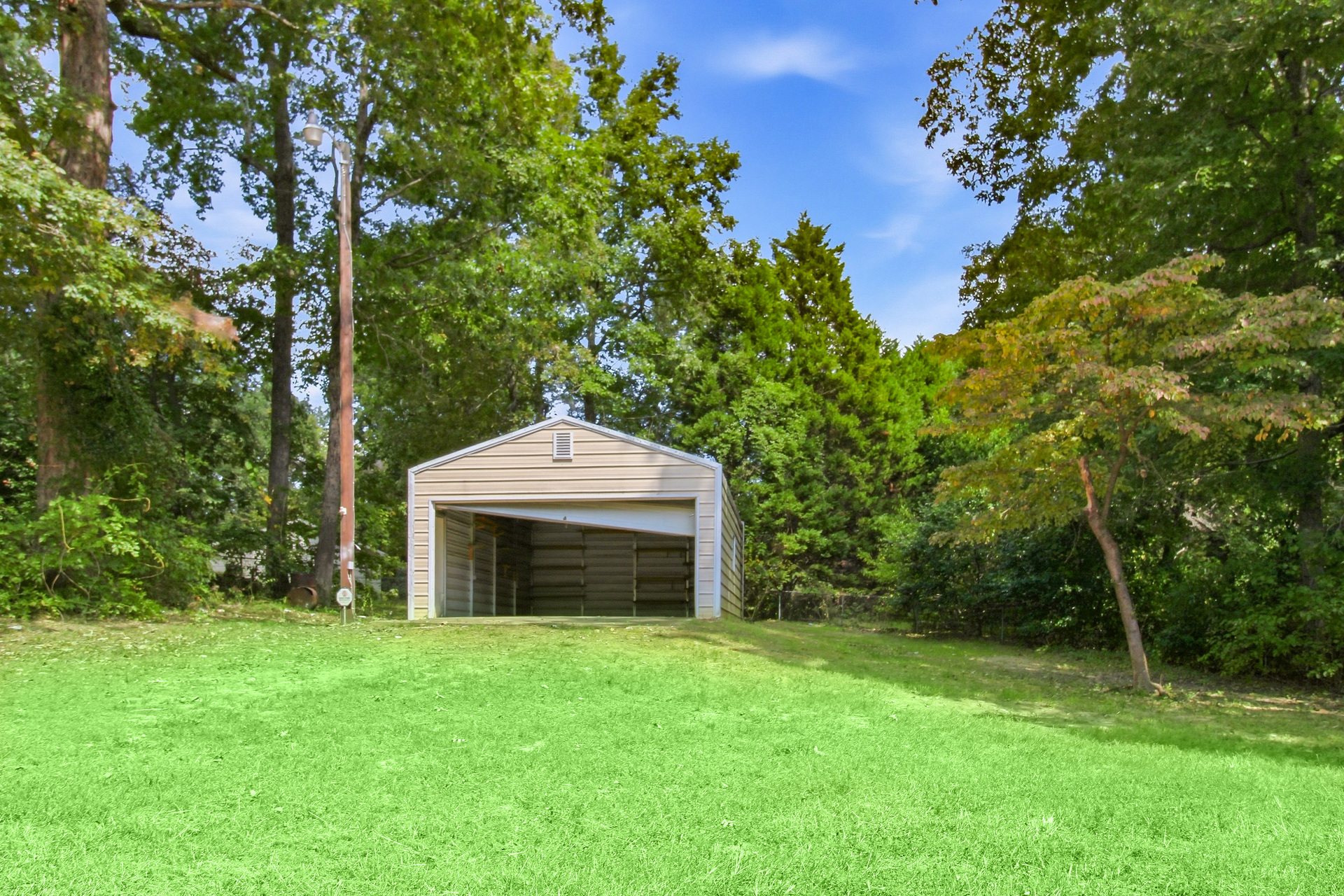 Photo 16 of 18 of 5991 Acton Rd, Dalzell, SC