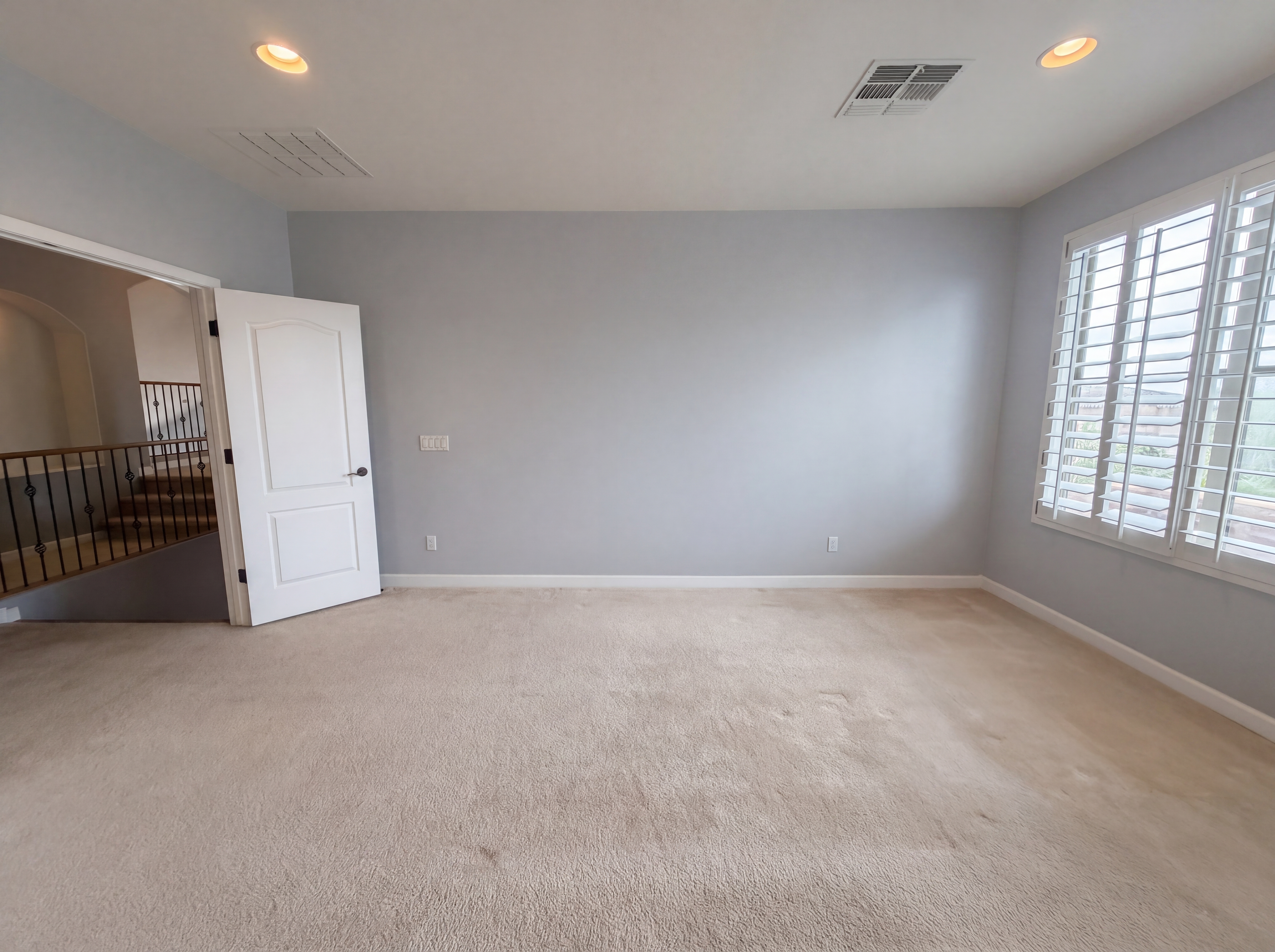 Photo 24 of 39 of 2113 W Eagle Feather Rd, Phoenix, AZ