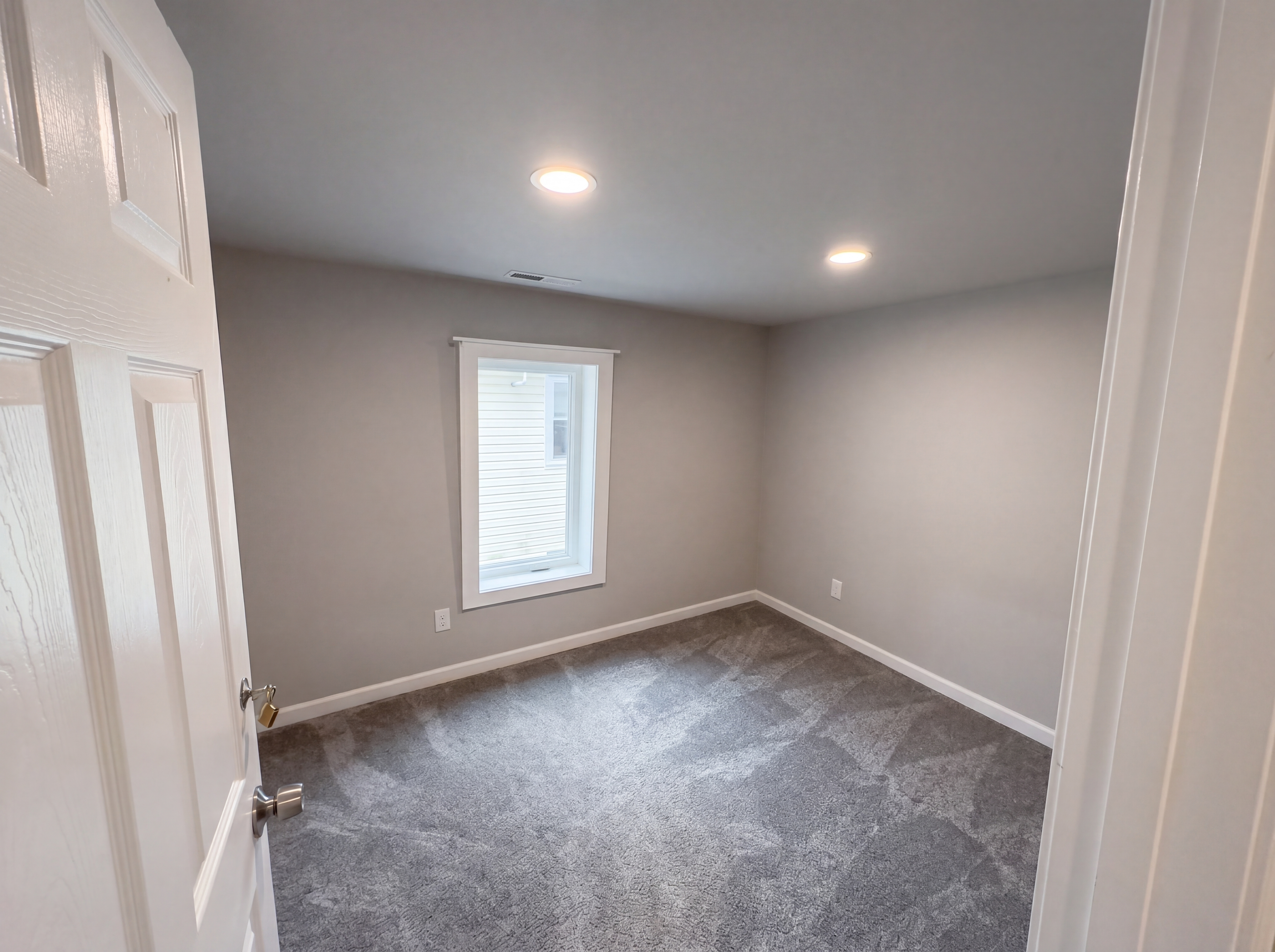 Photo 16 of 24 of 316 W Commerce St, Smyrna, DE