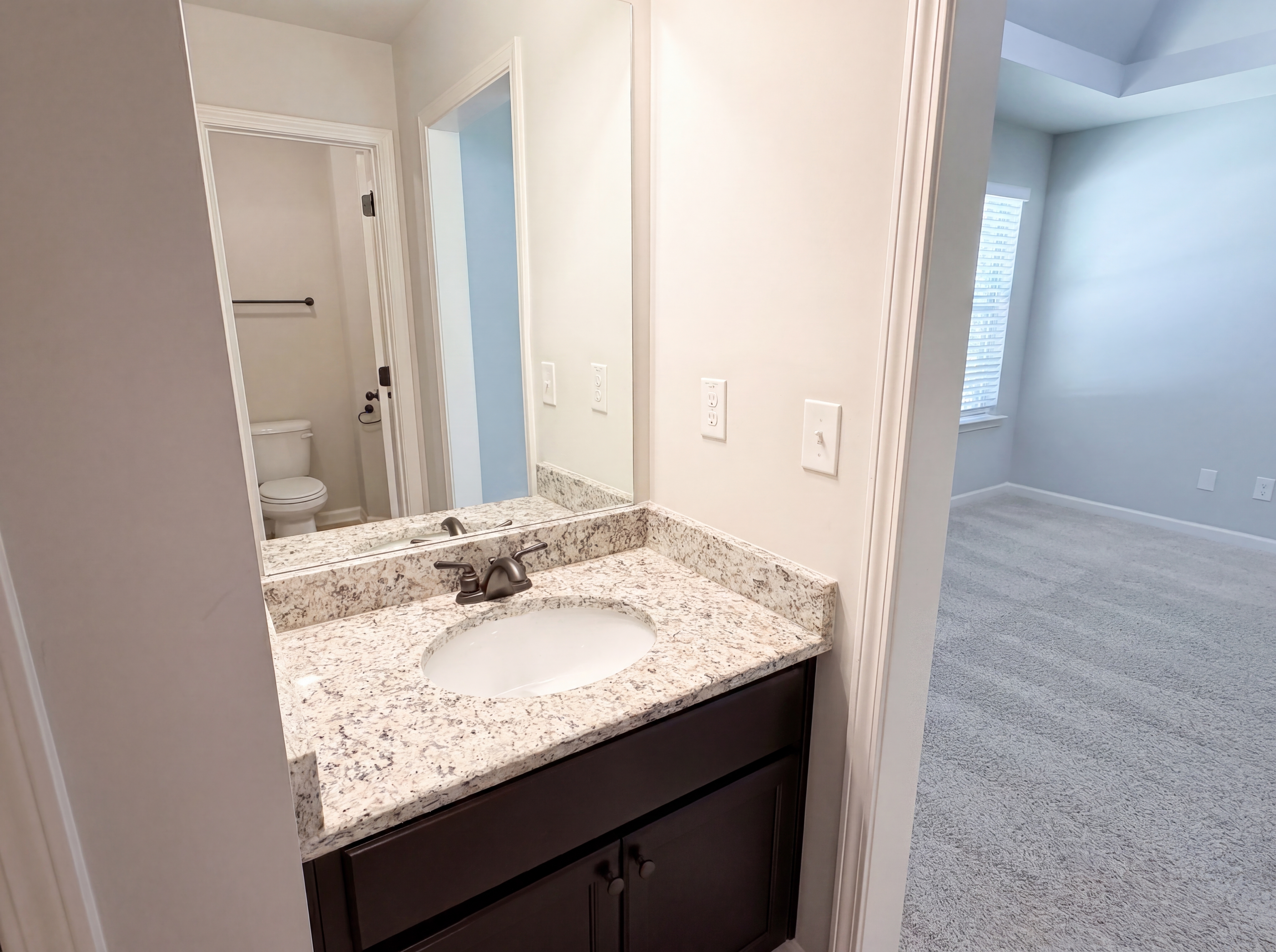 Photo 32 of 47 of 2144 Airline Rd, McDonough, GA