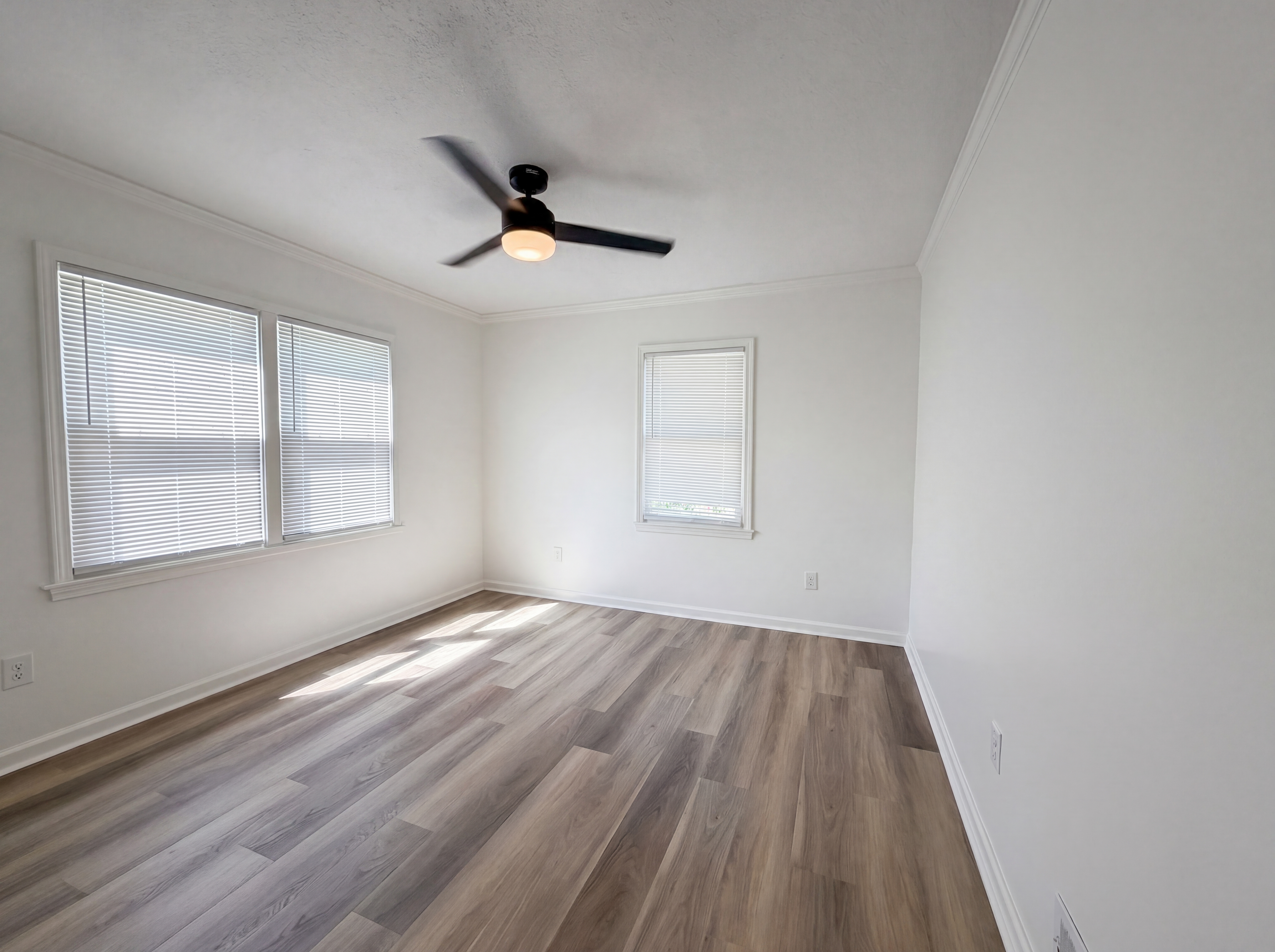 Photo 8 of 19 of 5525 Yecker Ave, Kansas City, KS