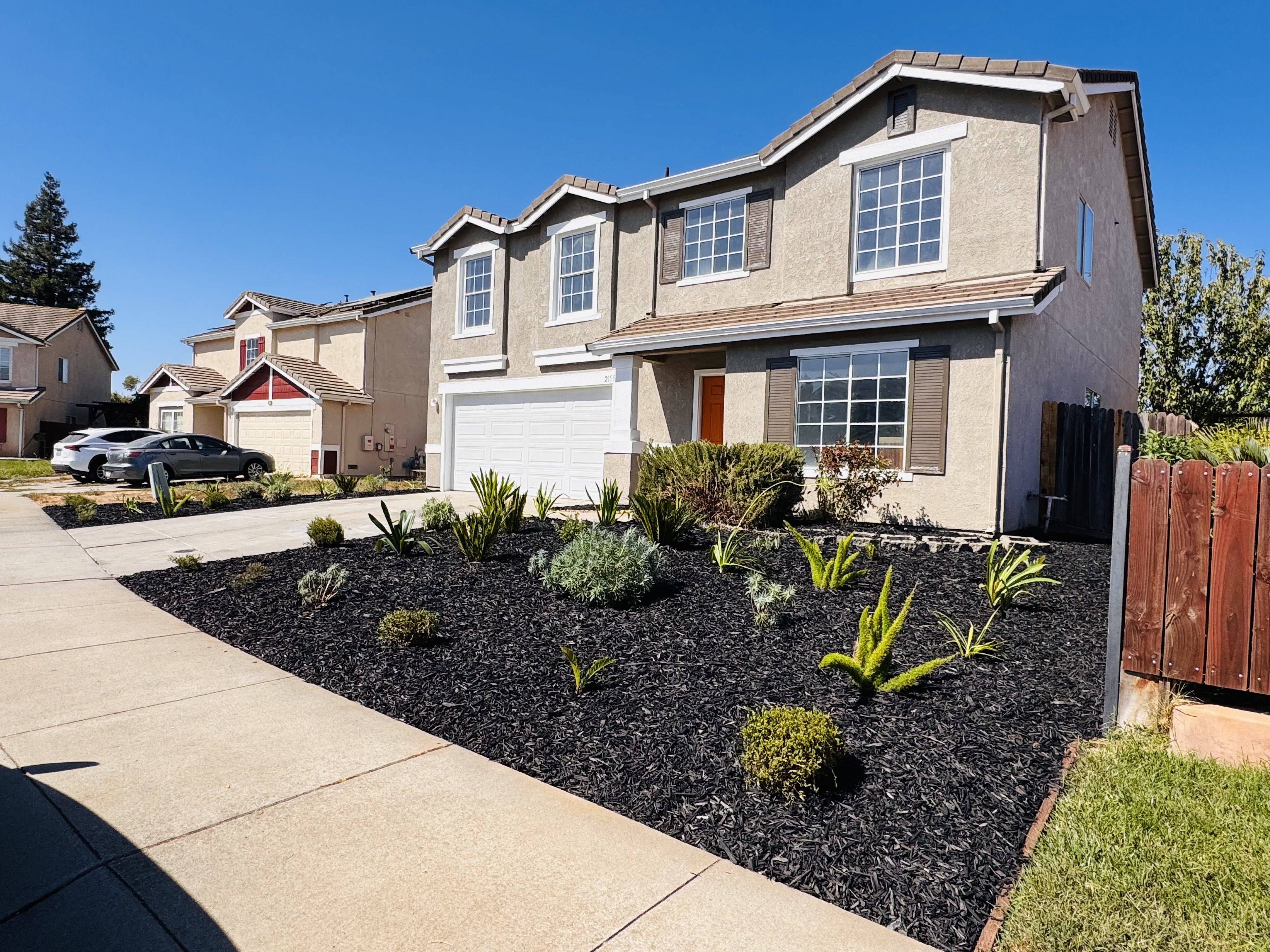 Photo 7 of 31 of 2155 Watercourse St, Stockton, CA