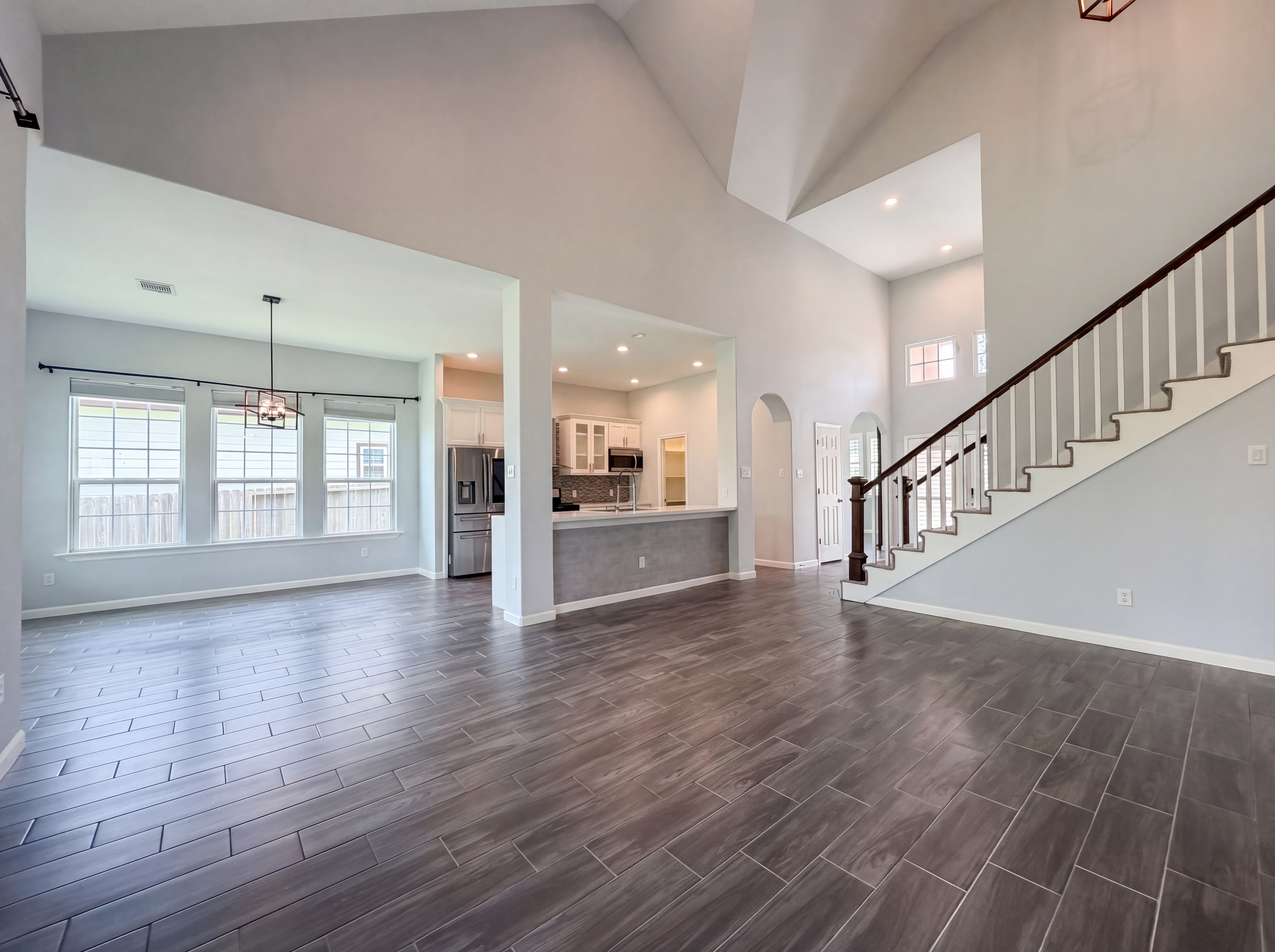 Photo 9 of 24 of 40406 Mostyn Dr, Magnolia, TX