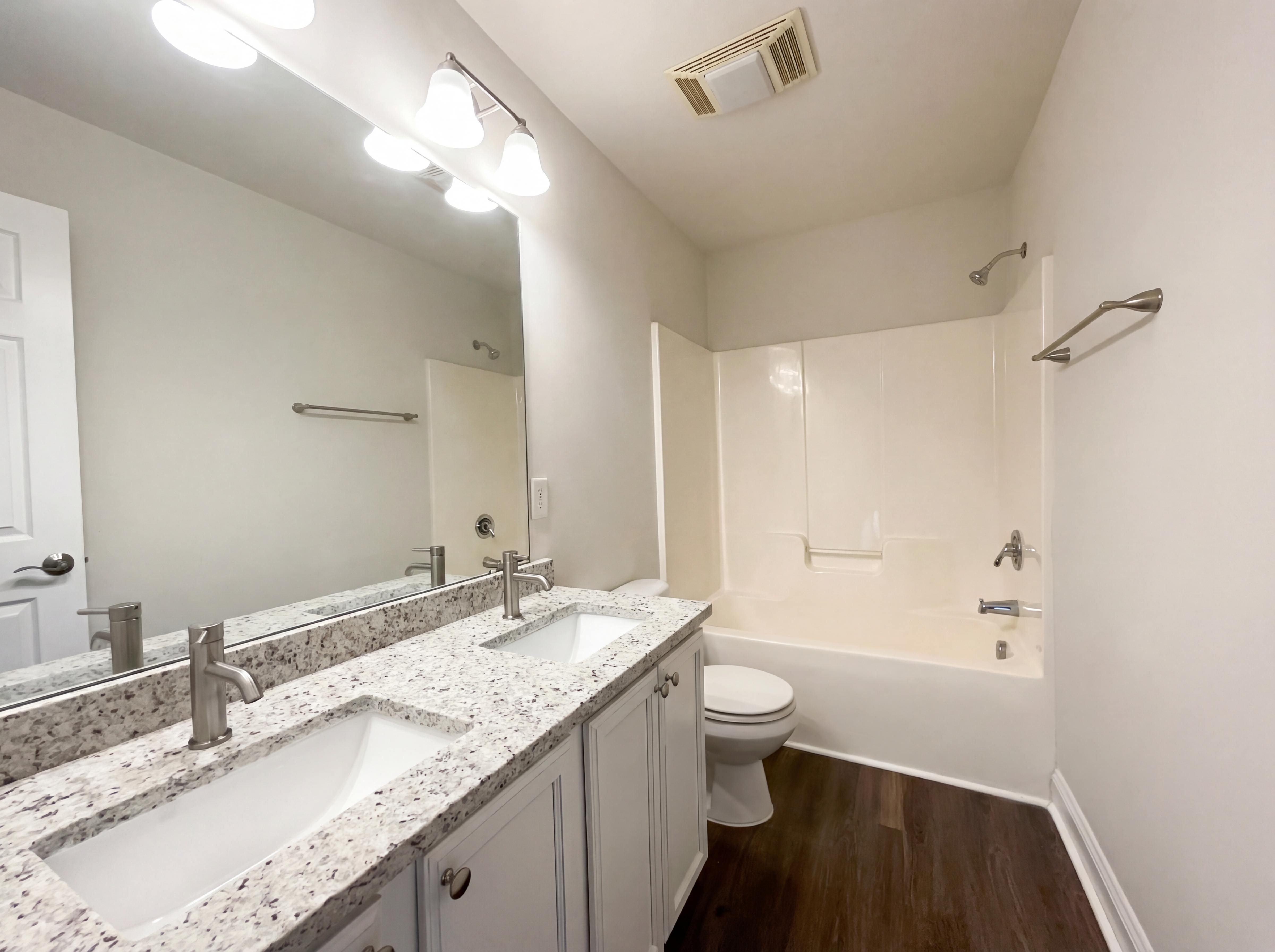 Photo 10 of 17 of 604 Eastway Ave, Durham, NC
