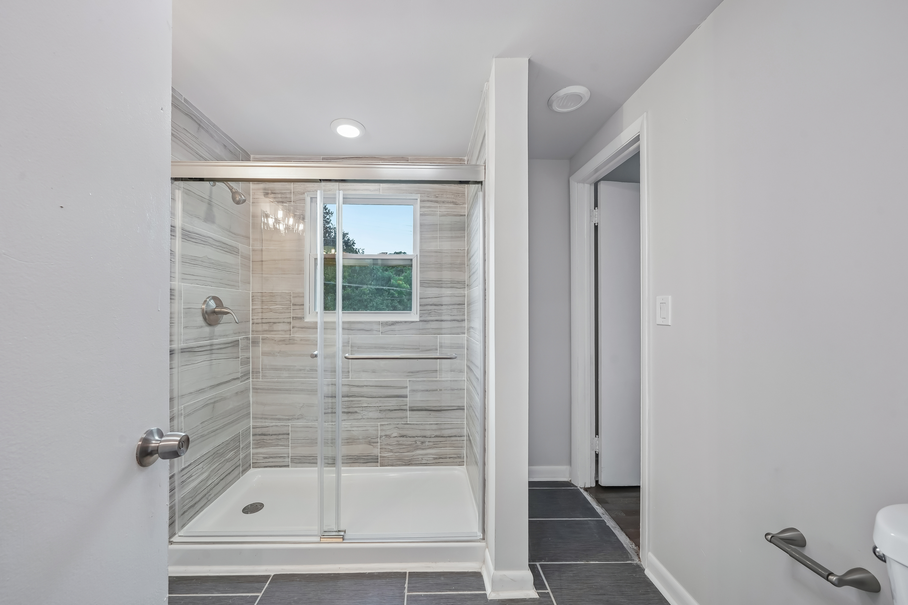 Photo 13 of 38 of 6771 Kull Dr, Lithia Springs, GA