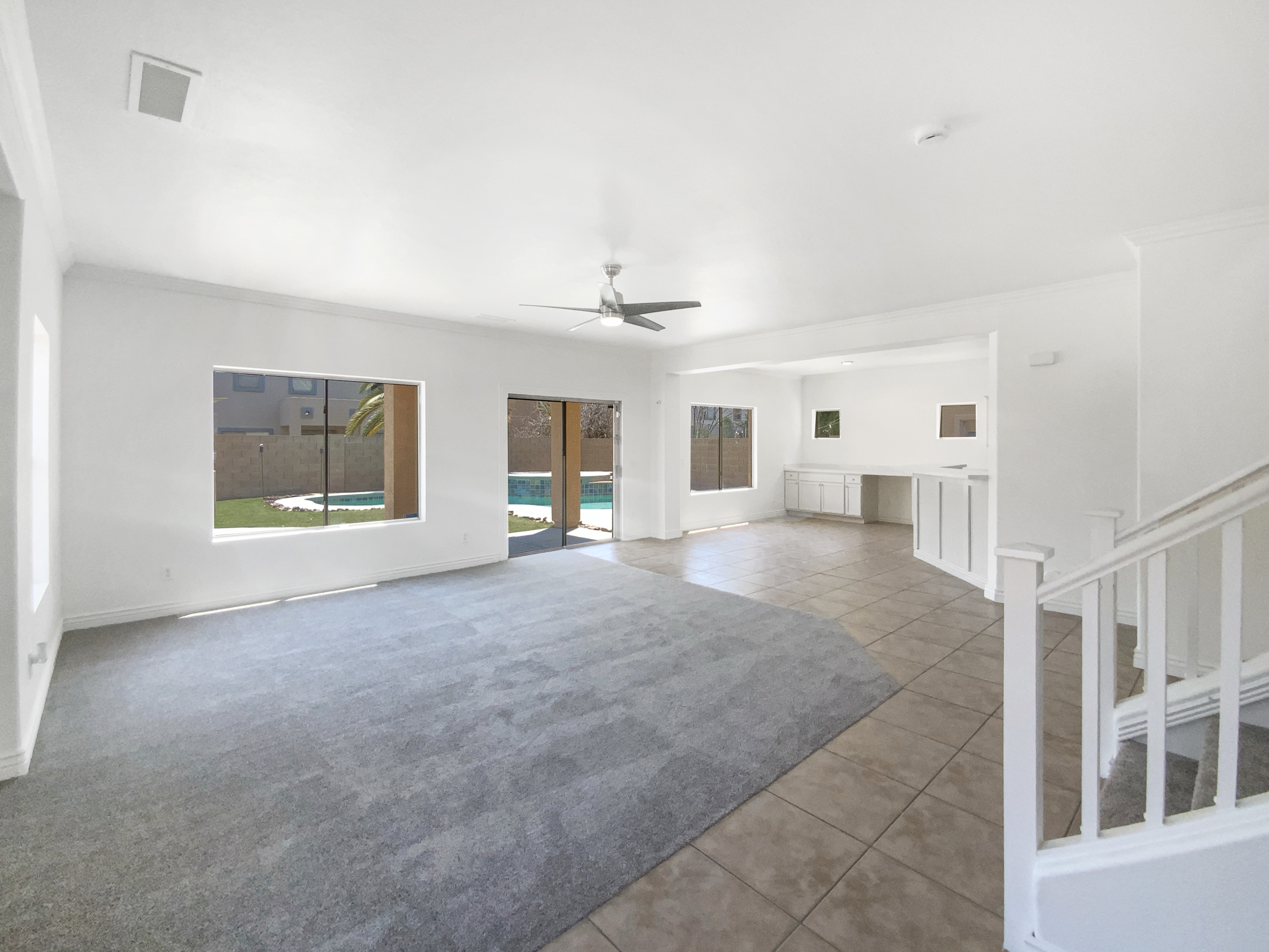 Photo 3 of 21 of 10221 E Knowles Ave, Mesa, AZ