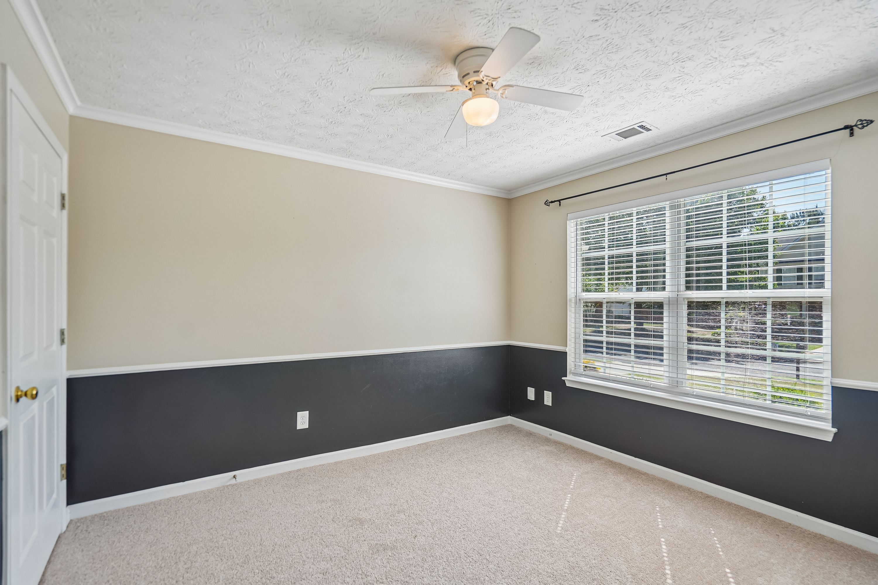 Photo 28 of 31 of 2213 Skylar Leigh Dr, Buford, GA