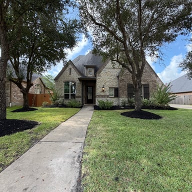Property photo 1 of 27911 Warren Park Dr