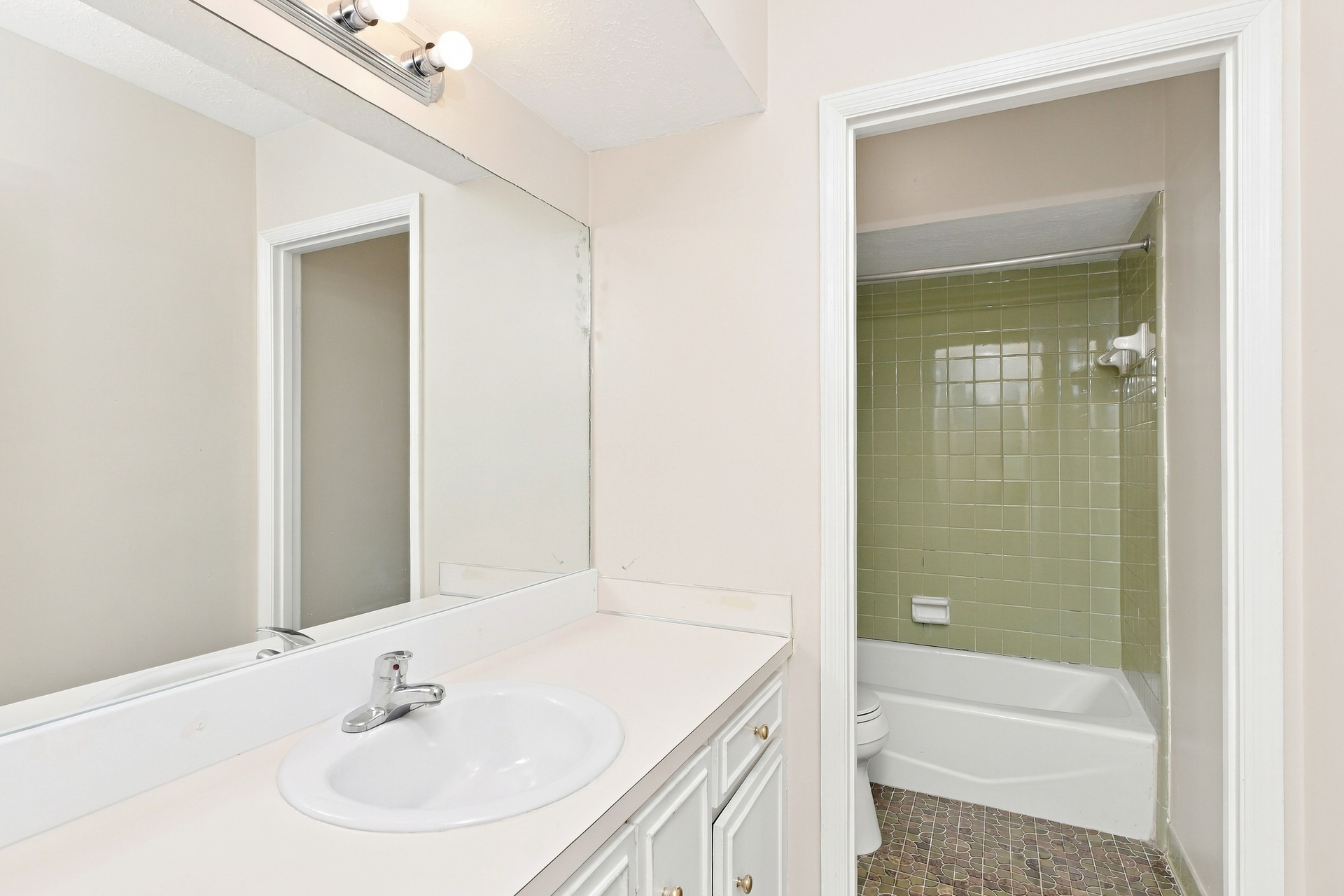Photo 14 of 18 of 4104 Curry St, Columbus, GA
