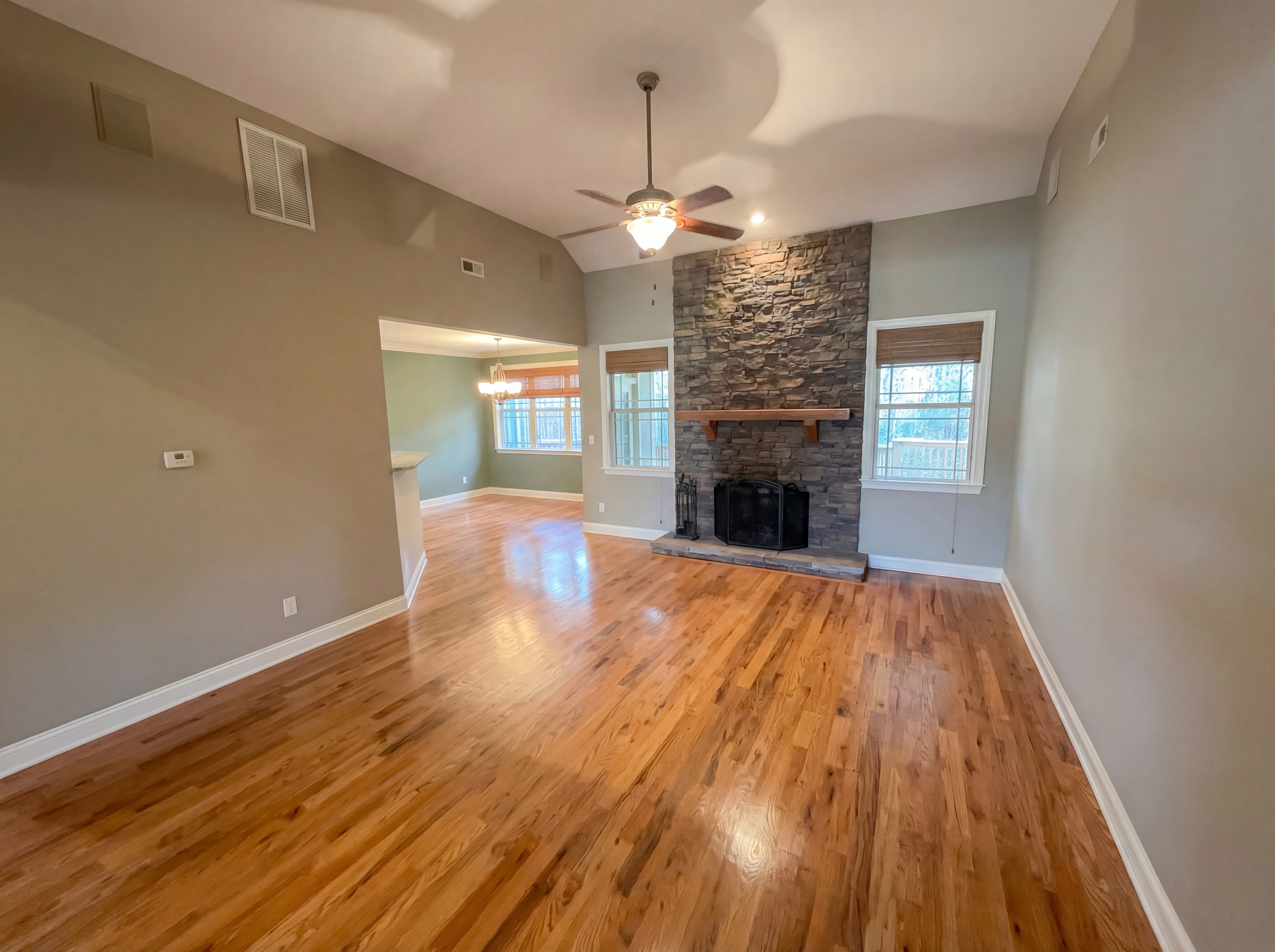 Photo 8 of 20 of 212 Westwind Dr, Newnan, GA