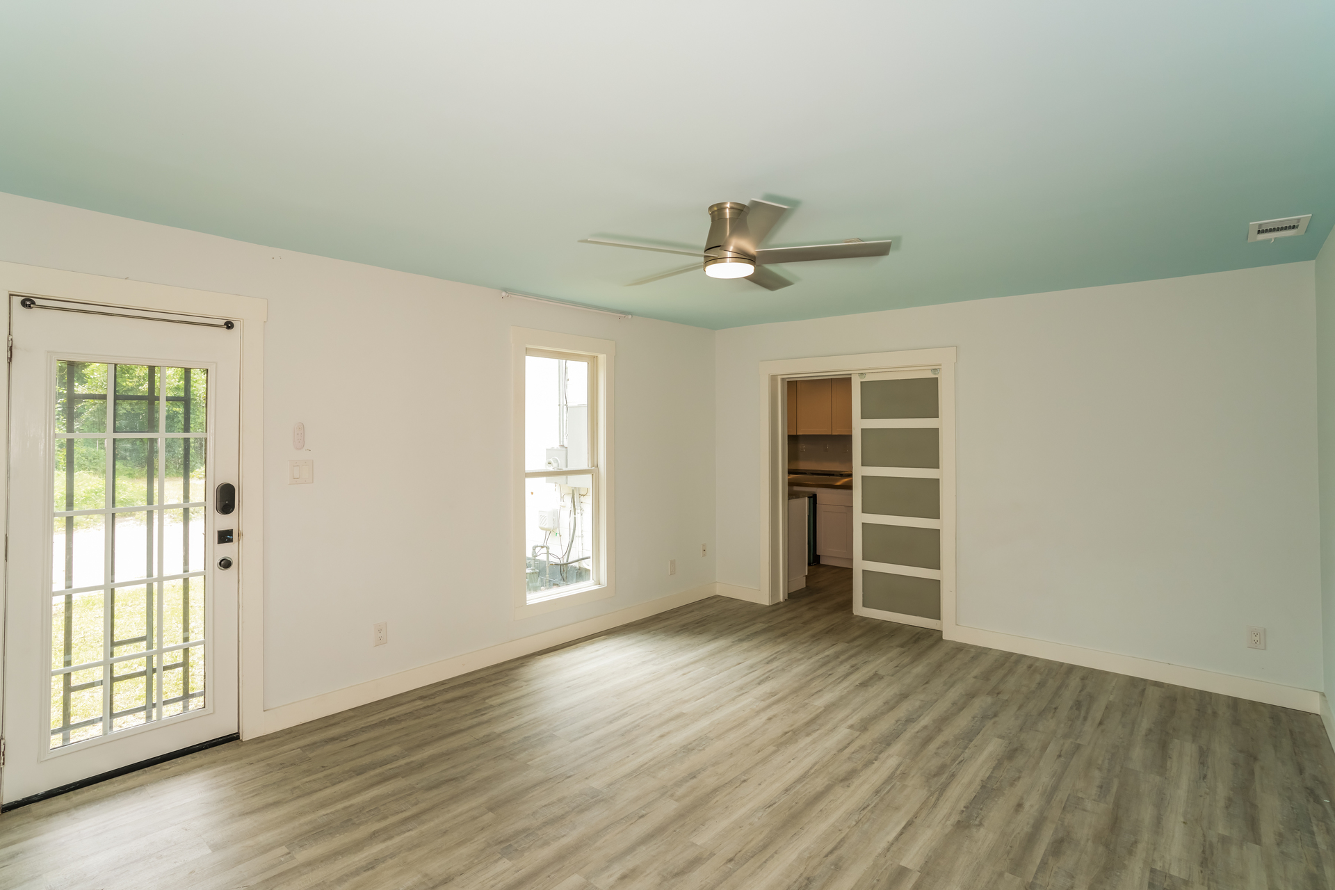 Photo 11 of 22 of 5213 Dillon Ave, Savannah, GA