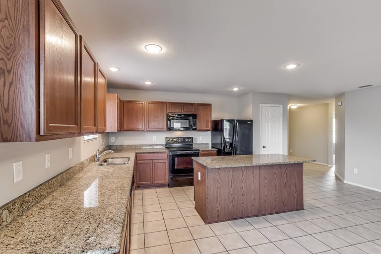 Photo 15 of 28 - 110 Abelia Dr, Fate, TX 75189