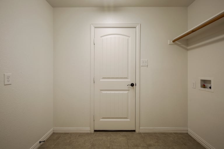 Photo 11 of 26 - 7424 Durness Dr, Fort Worth, TX 76179