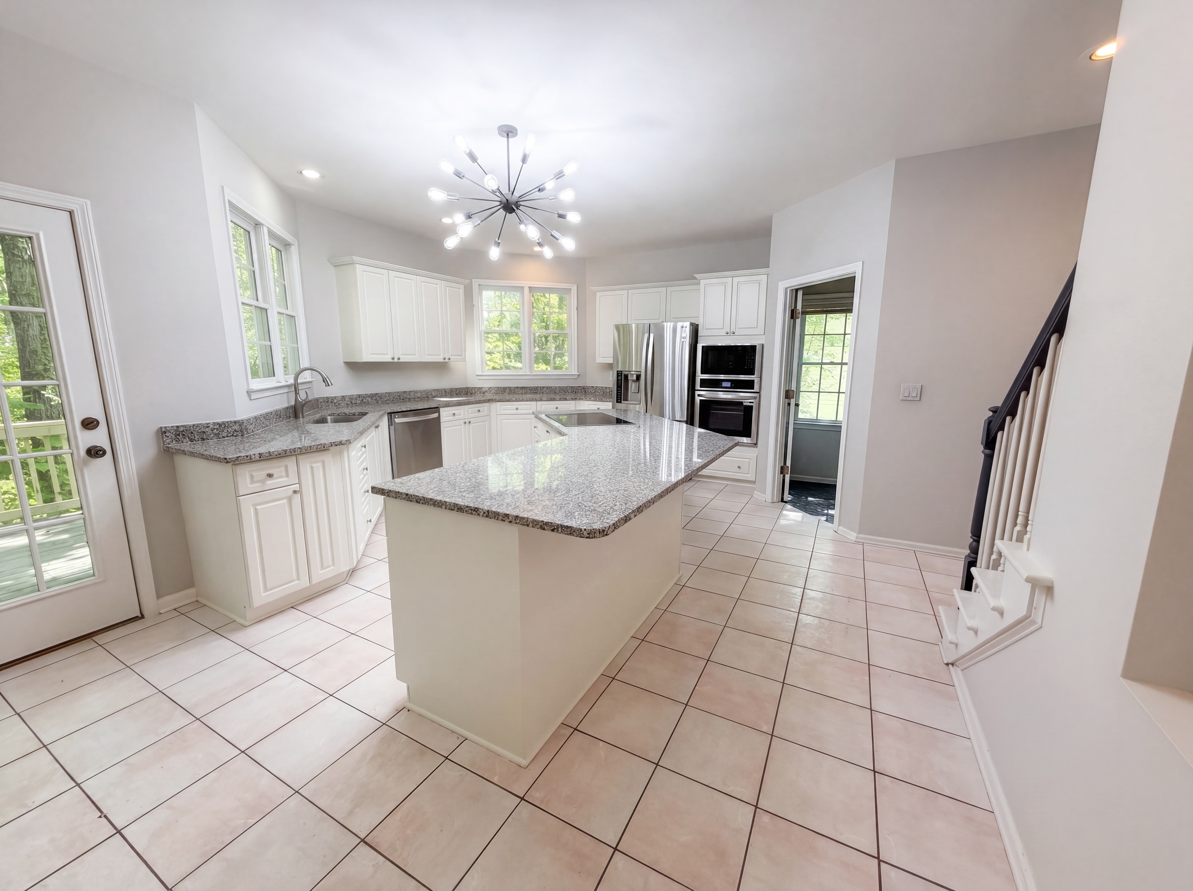 Photo 2 of 20 of 4770 Feather Creek Ct, Stone Mountain, GA