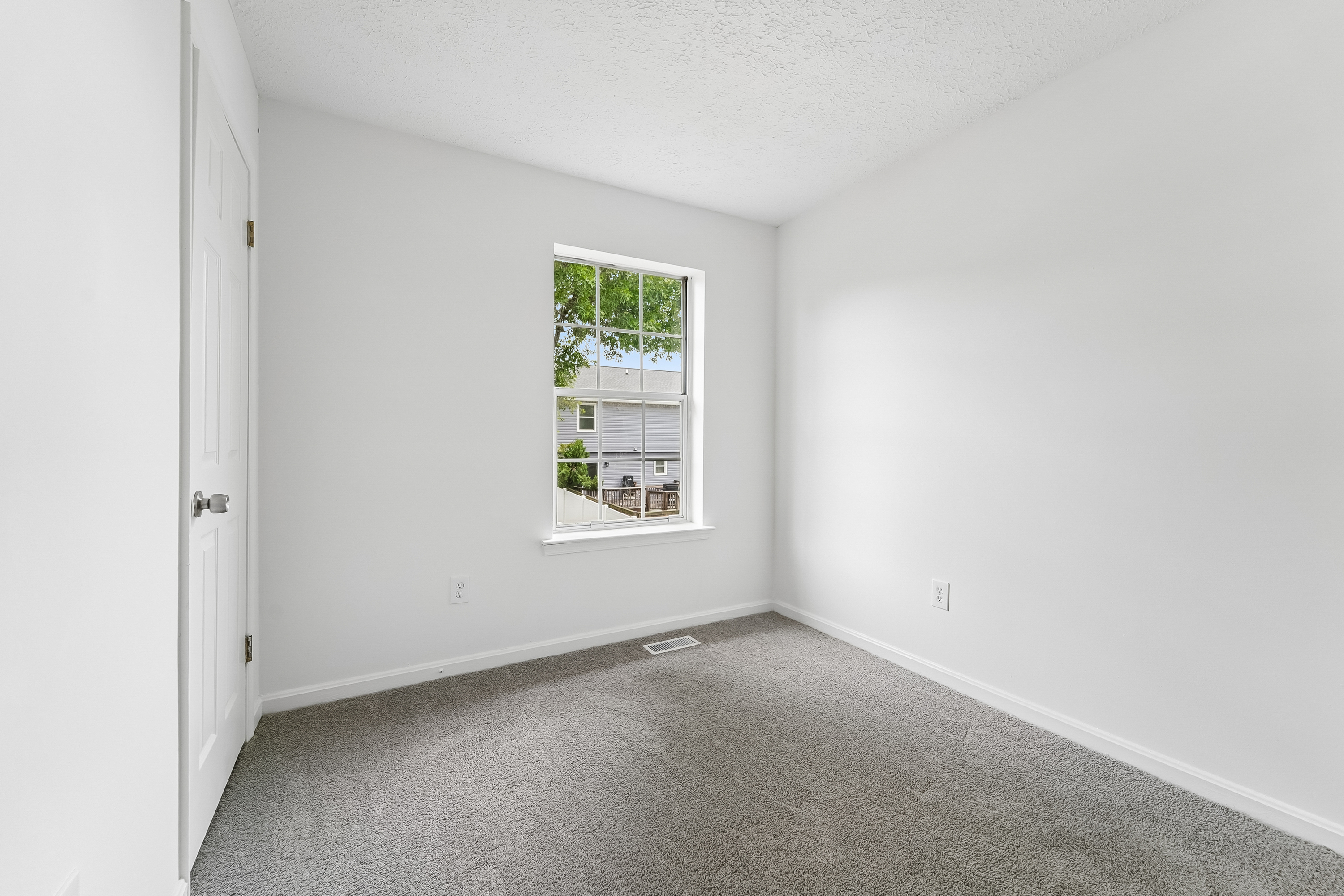 Photo 24 of 31 of 1215 Ashmead Sq, Belcamp, MD
