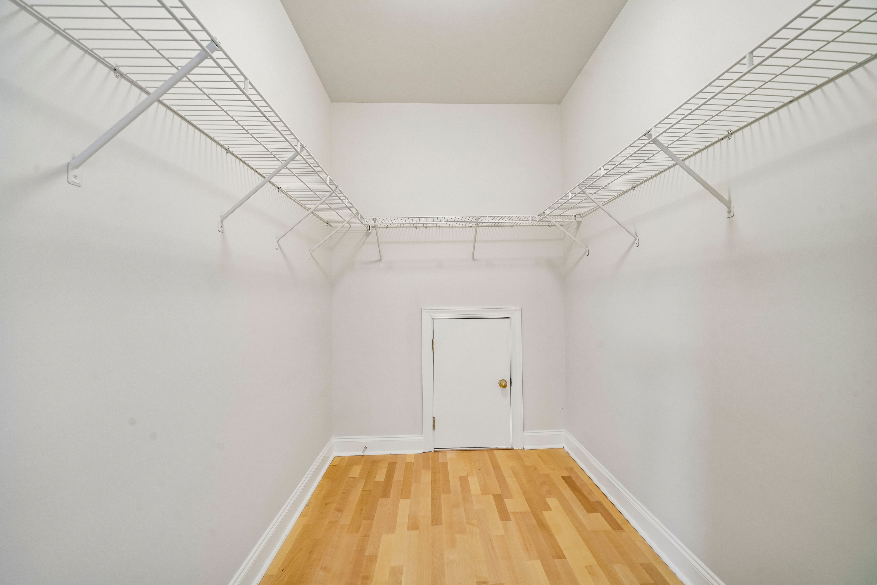 Photo 14 of 39 of 3054 Montclair Cir SE, Smyrna, GA