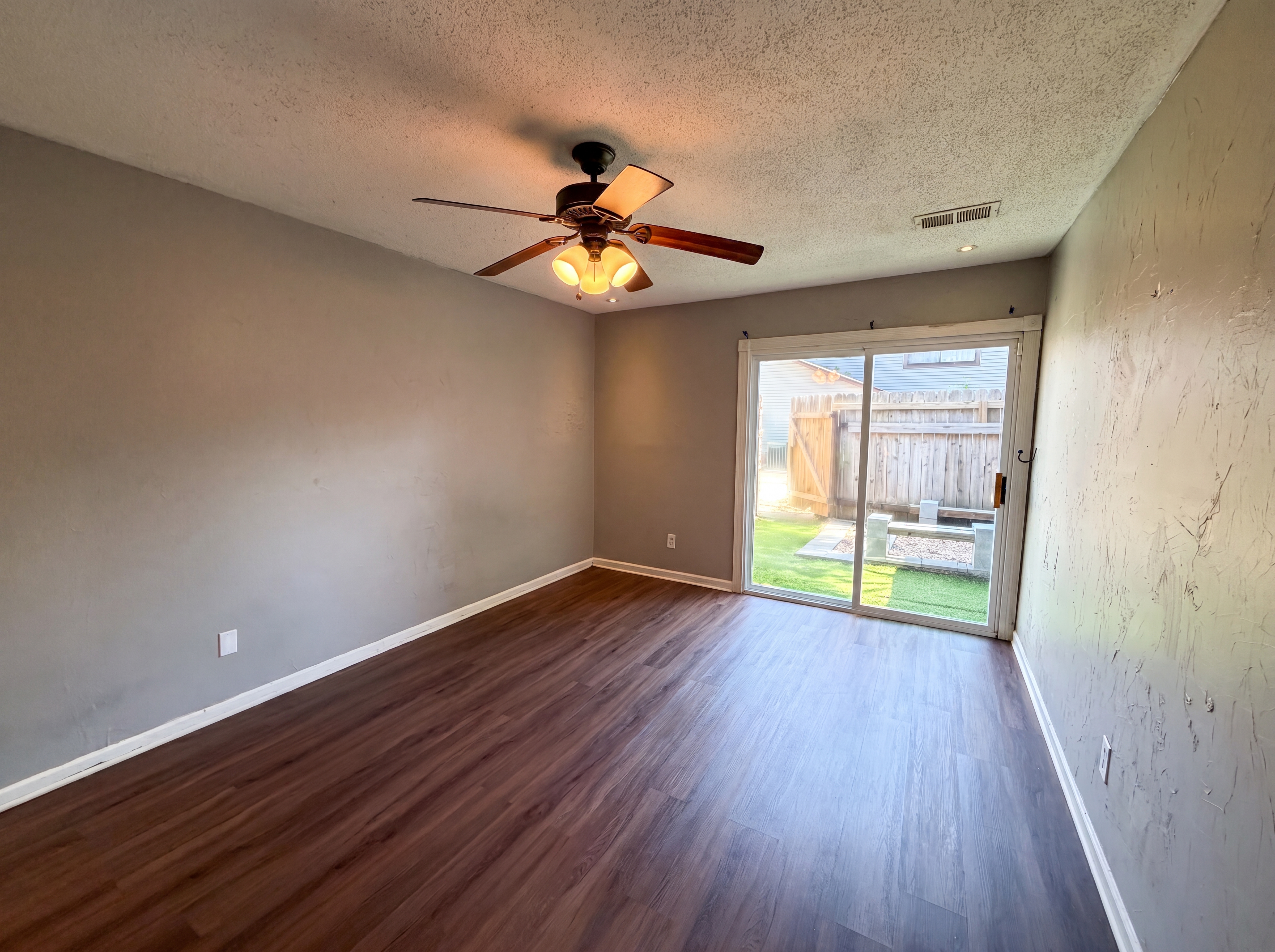 Photo 7 of 19 of 2725 Flintlock Pl, Austell, GA