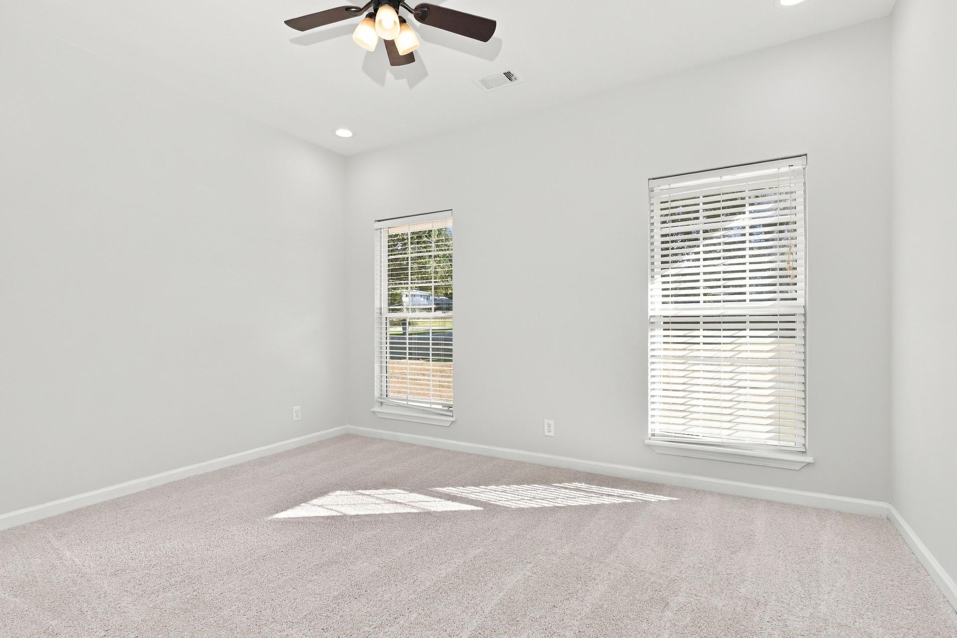 Photo 16 of 37 of 401 Terrell St, Warner Robins, GA