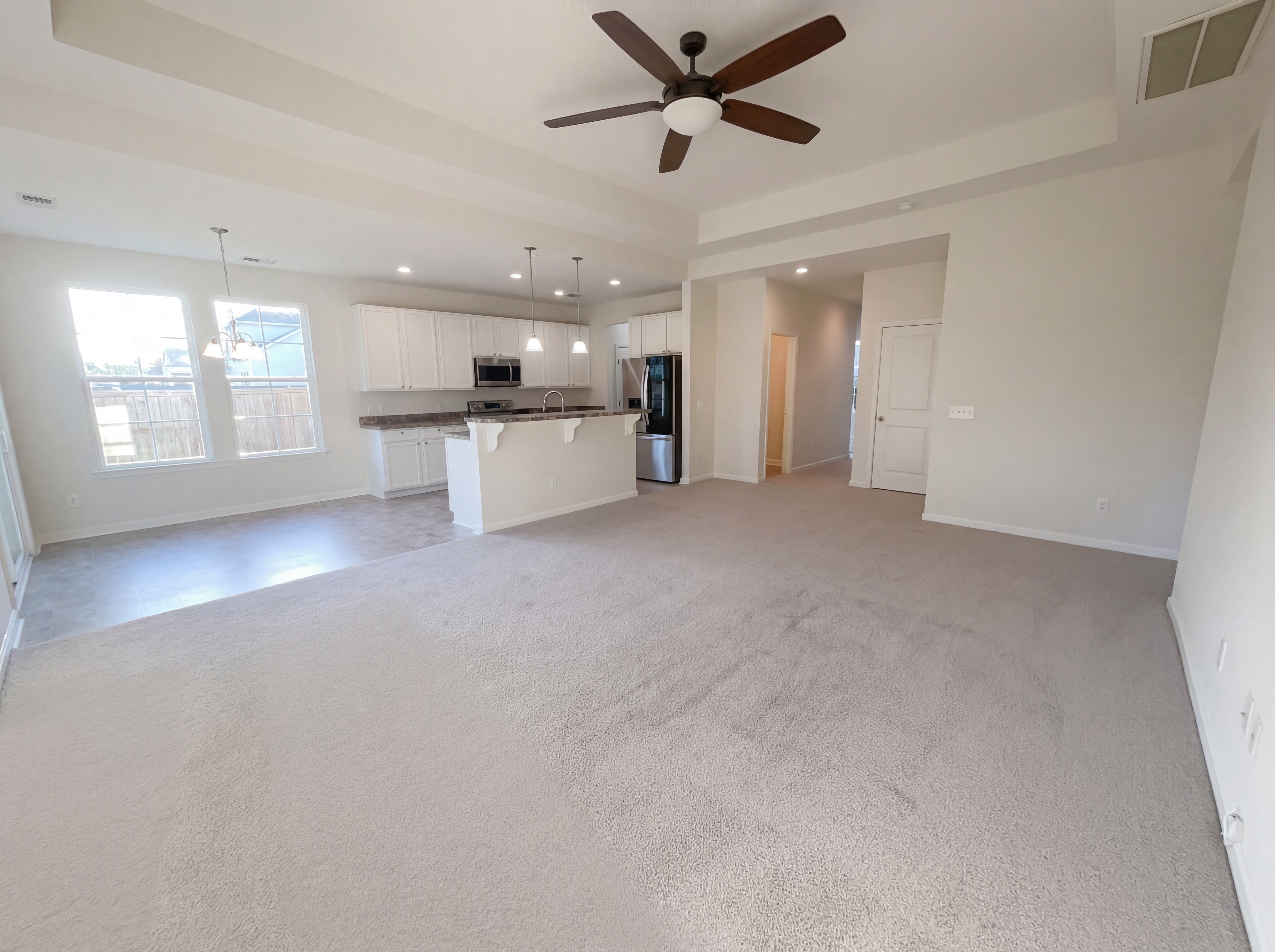 Photo 3 of 21 of 2226 Pimlico Dr, Ridgeville, SC