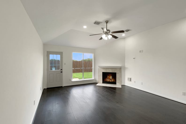 Property photo 3 of 4326 Eaglewood Trail Dr