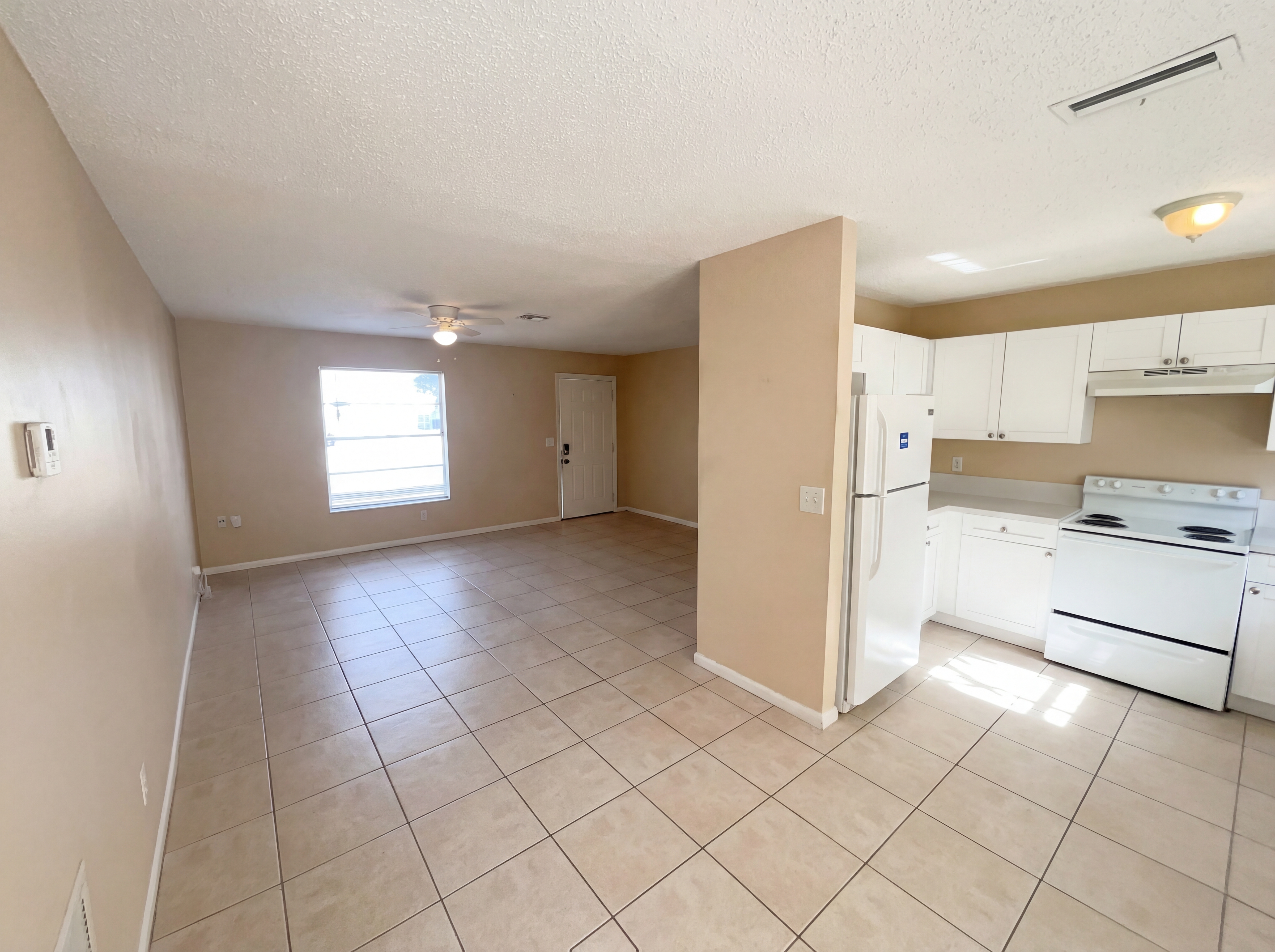 Photo 7 of 22 of 1118 SE Proctor Ln, Port Saint Lucie, FL