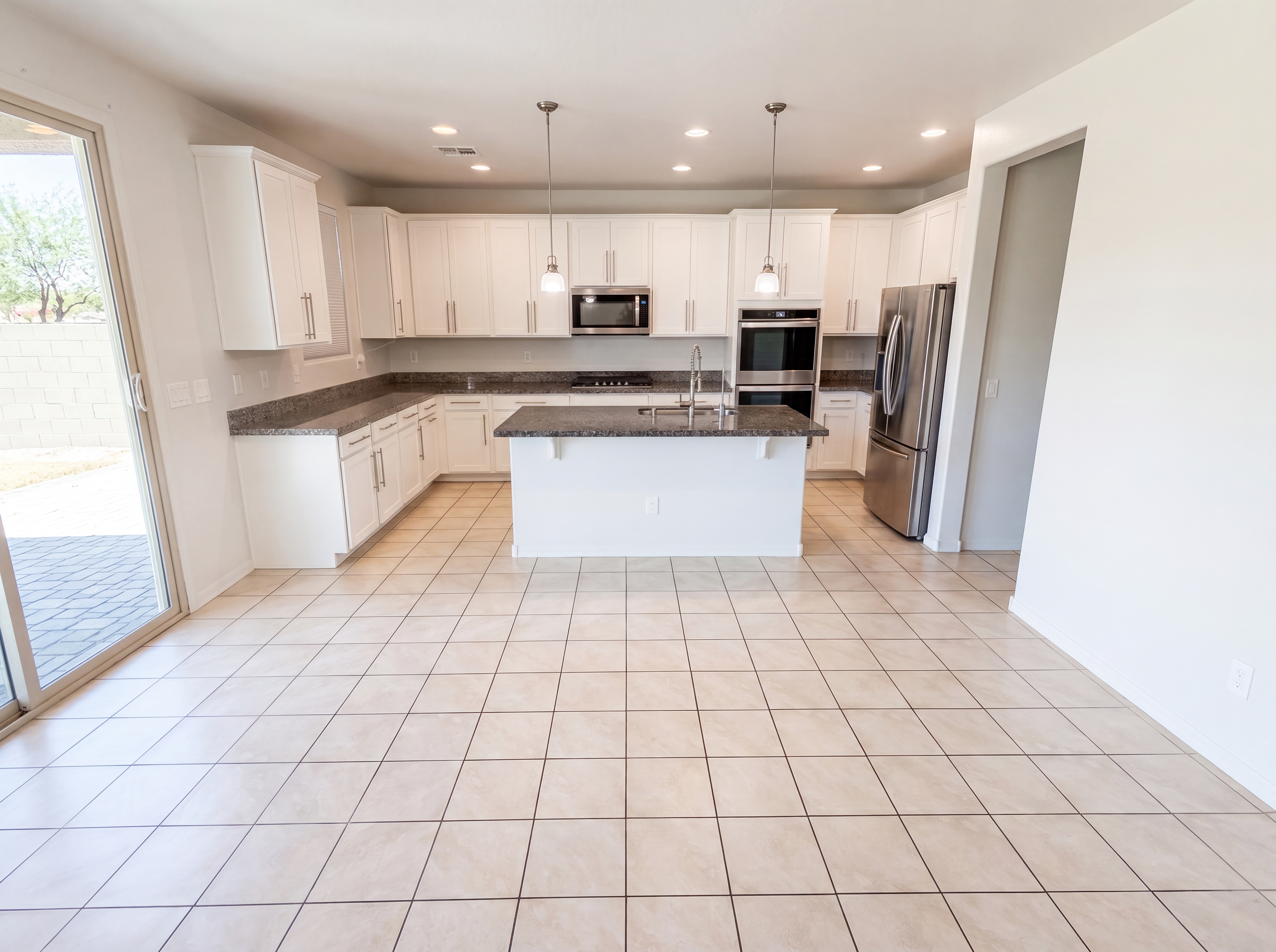 Photo 6 of 42 of 11284 N 186th Ln, Surprise, AZ