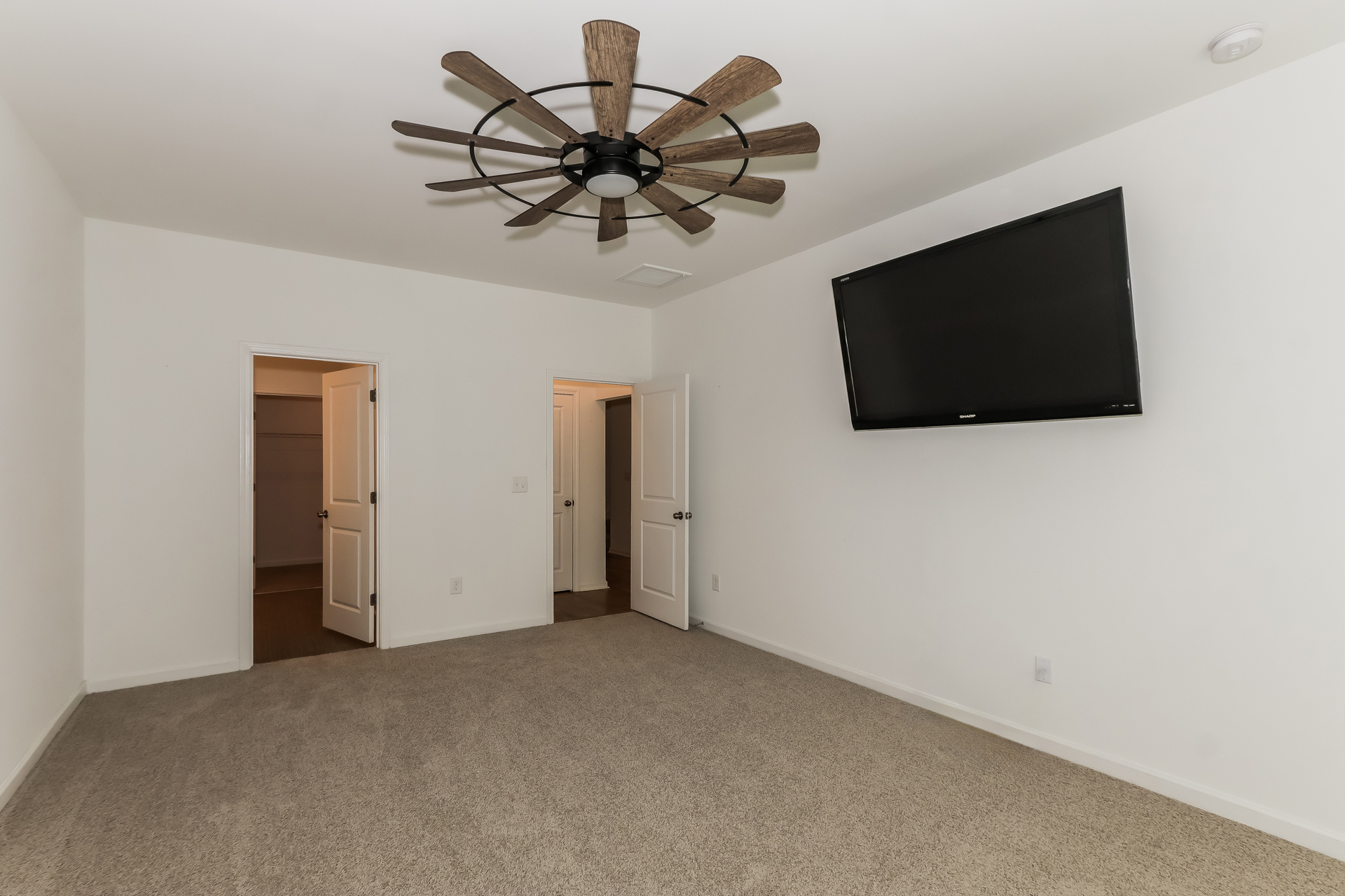 Photo 8 of 22 of 1126 Joywood Dr, Longs, SC