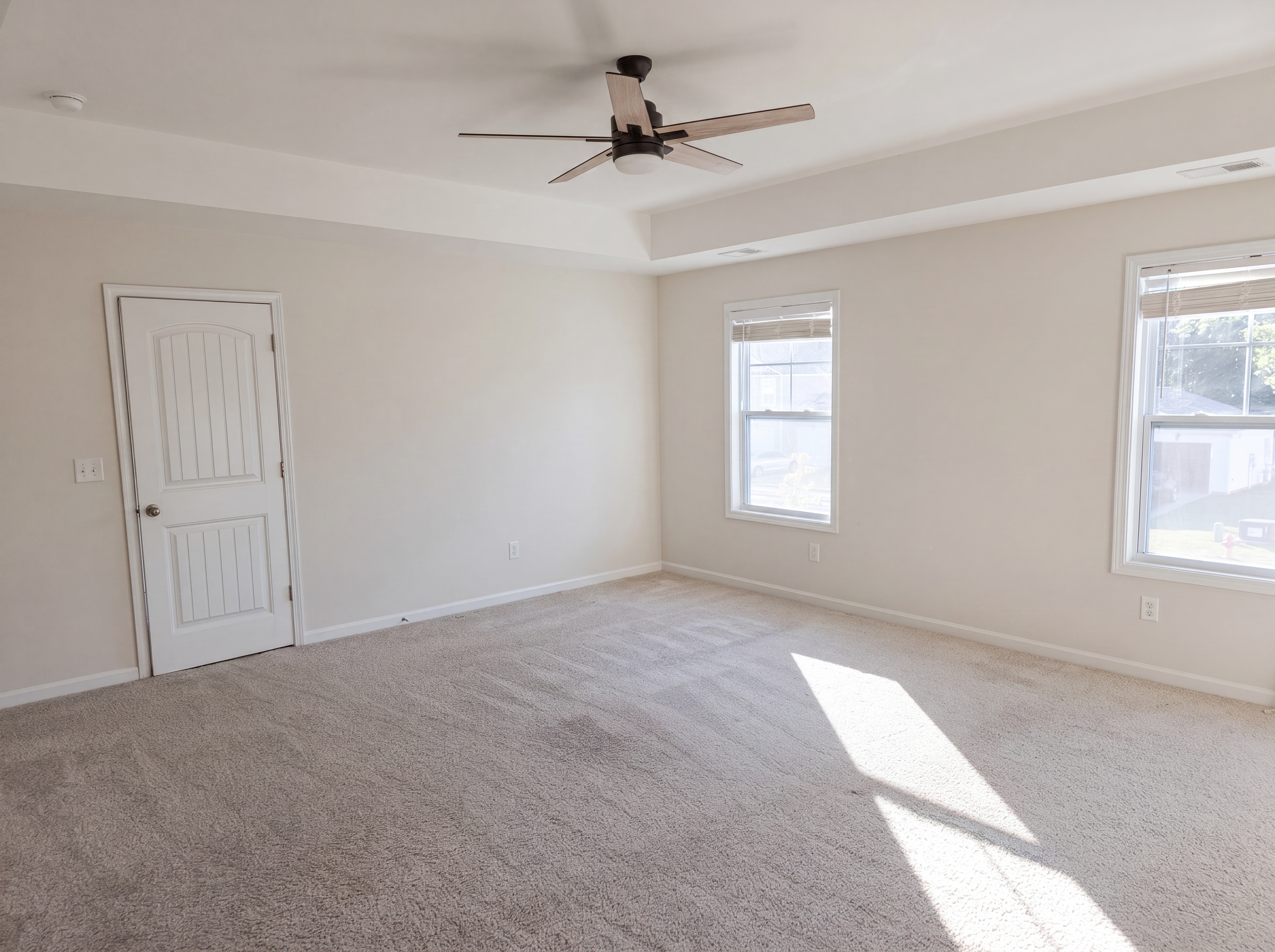 Photo 4 of 22 of 2050 Barnhart Dr, Sumter, SC