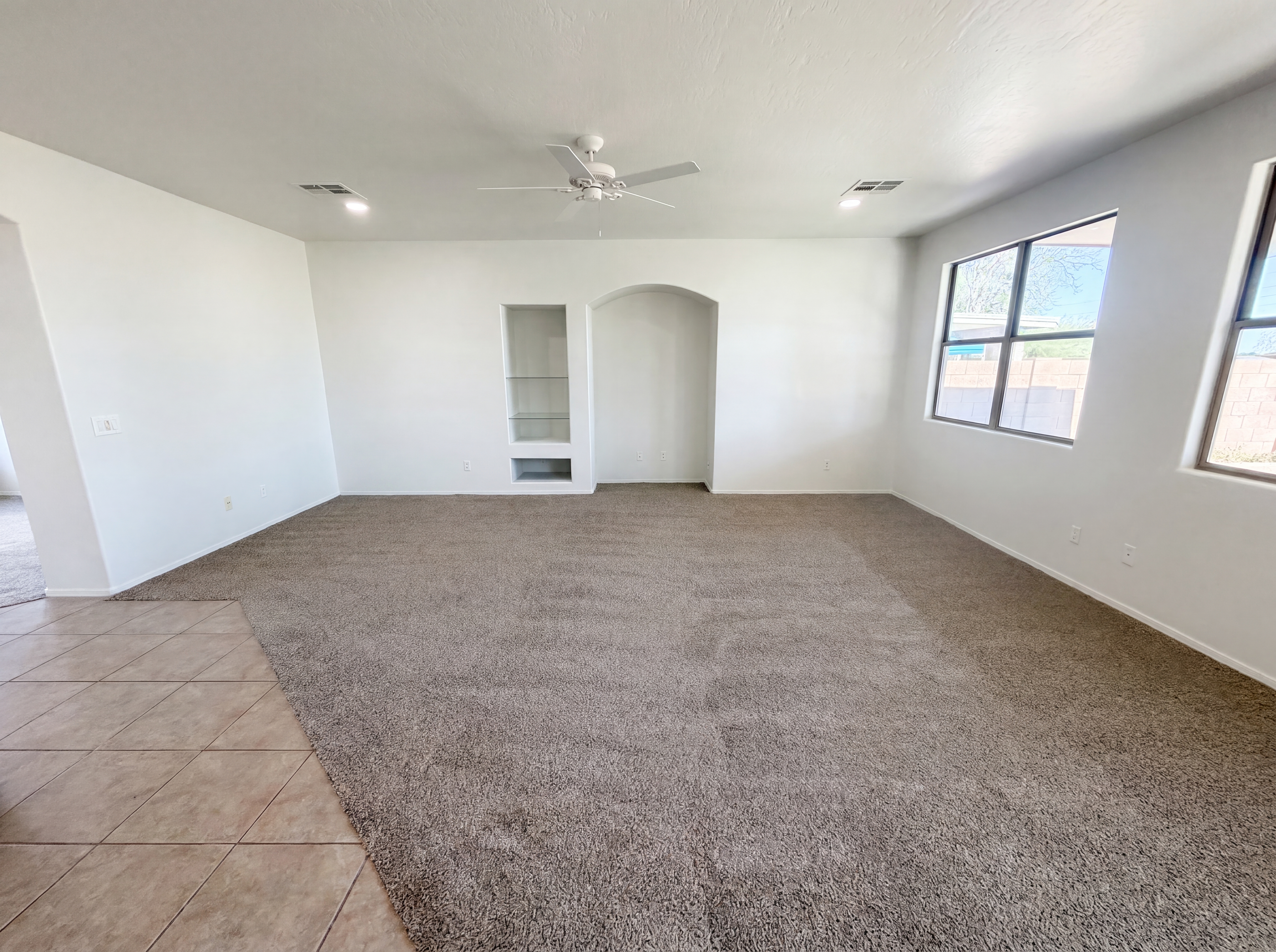 Photo 6 of 36 of 9029 W Yukon Dr, Peoria, AZ