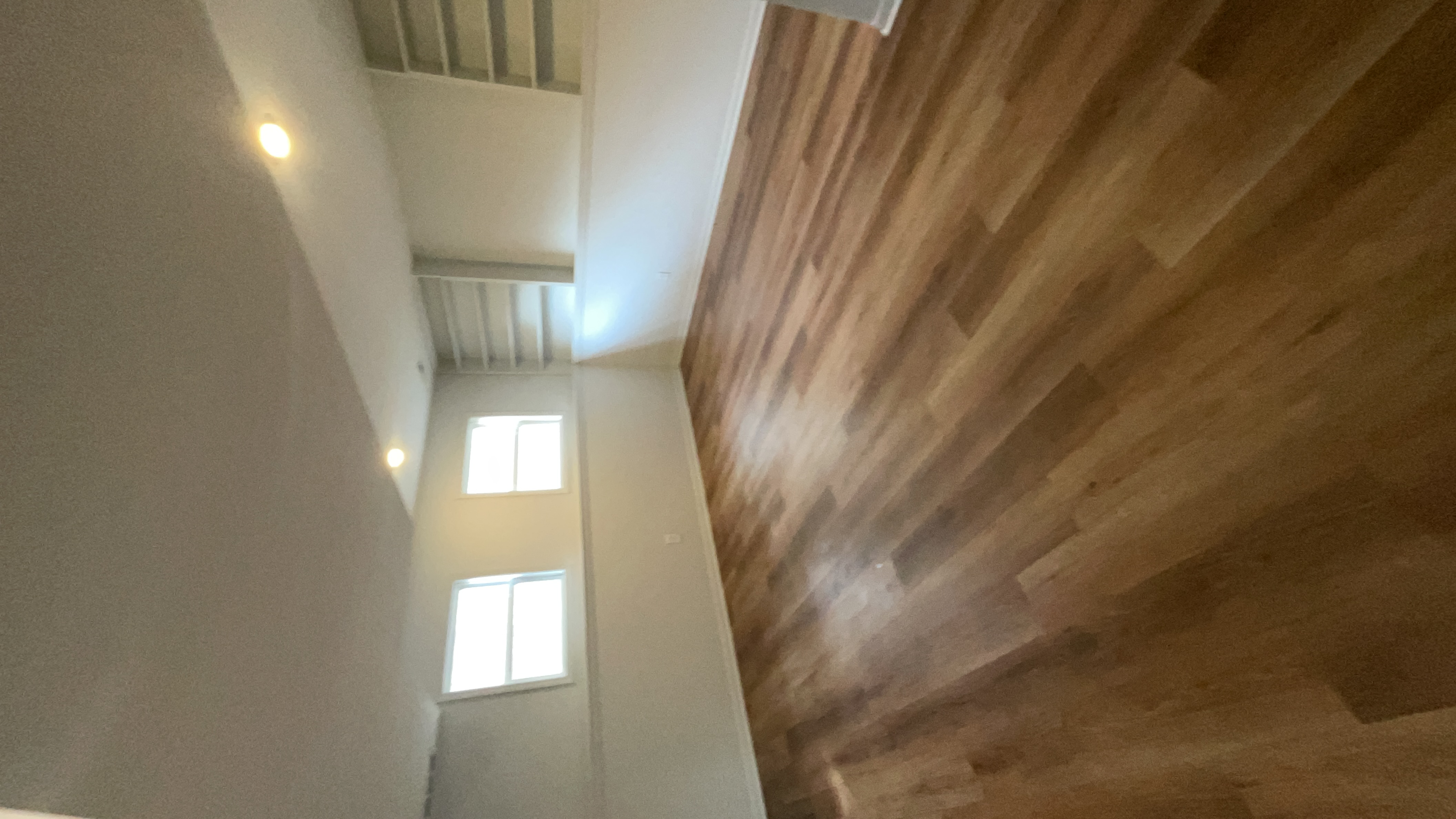 Photo 15 of 22 of 403 S Lakeshore Dr, Raymore, MO