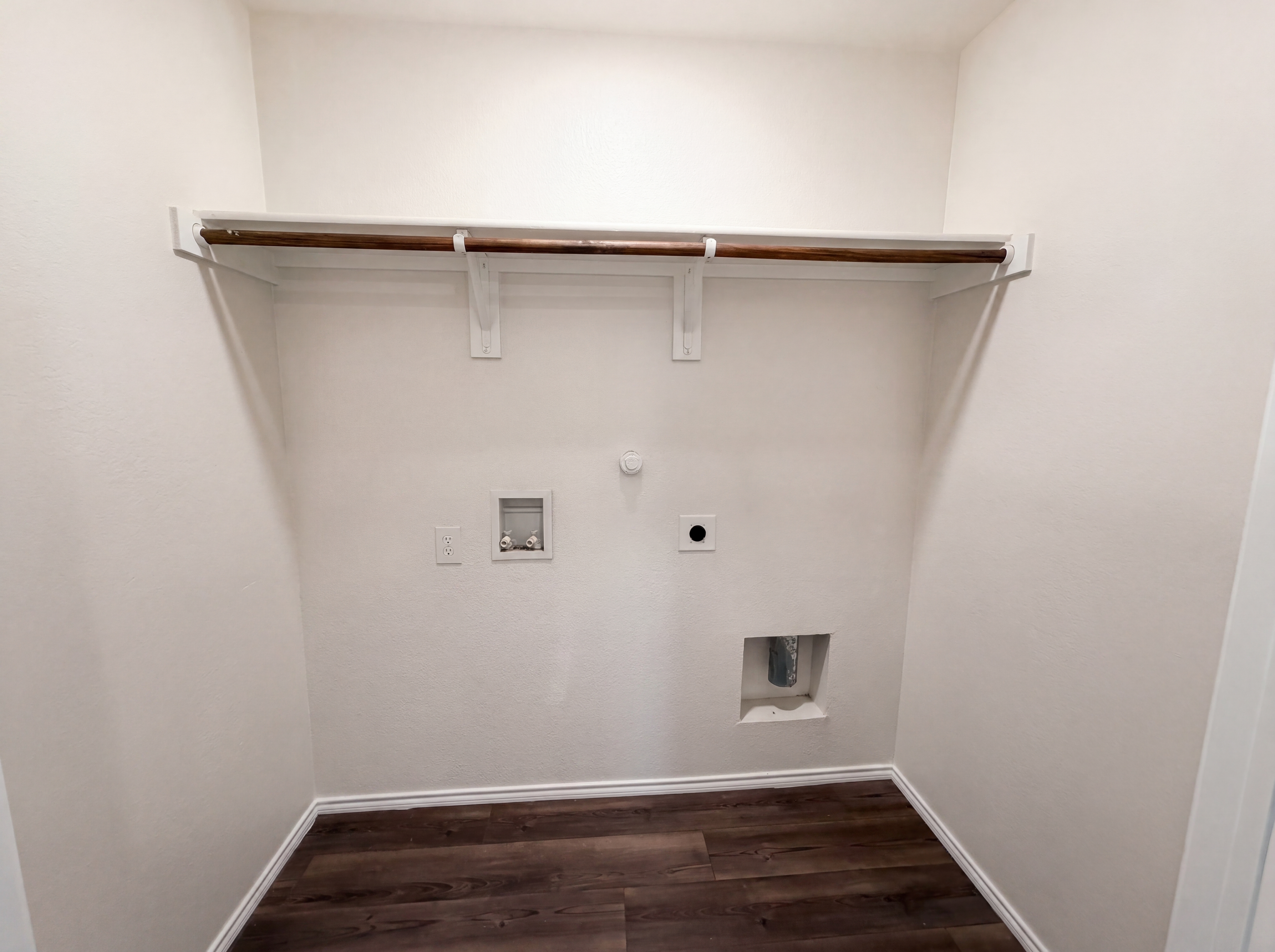 Photo 12 of 17 of 2214 Nightgrove Cir, Crandall, TX