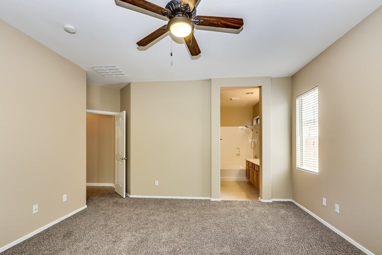 Photo 8 of 19 - 3507 S 80th Ave, Phoenix, AZ 85043