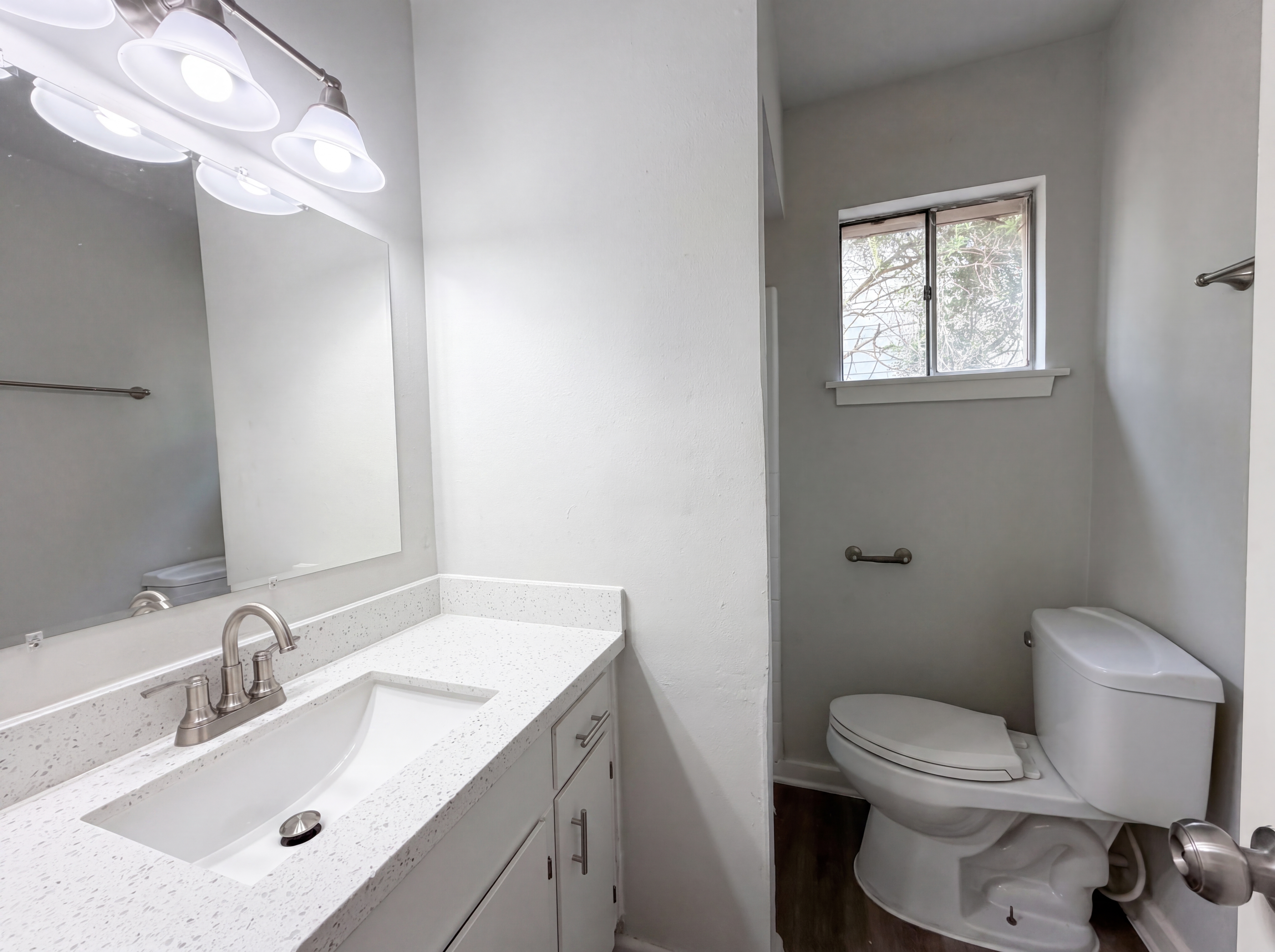 Photo 14 of 17 of 9603 Highmeadow Dr, Houston, TX