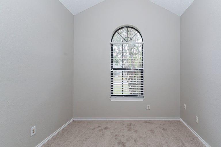 Photo 17 of 25 - 6110 Blueridge Ct, Arlington, TX 76016