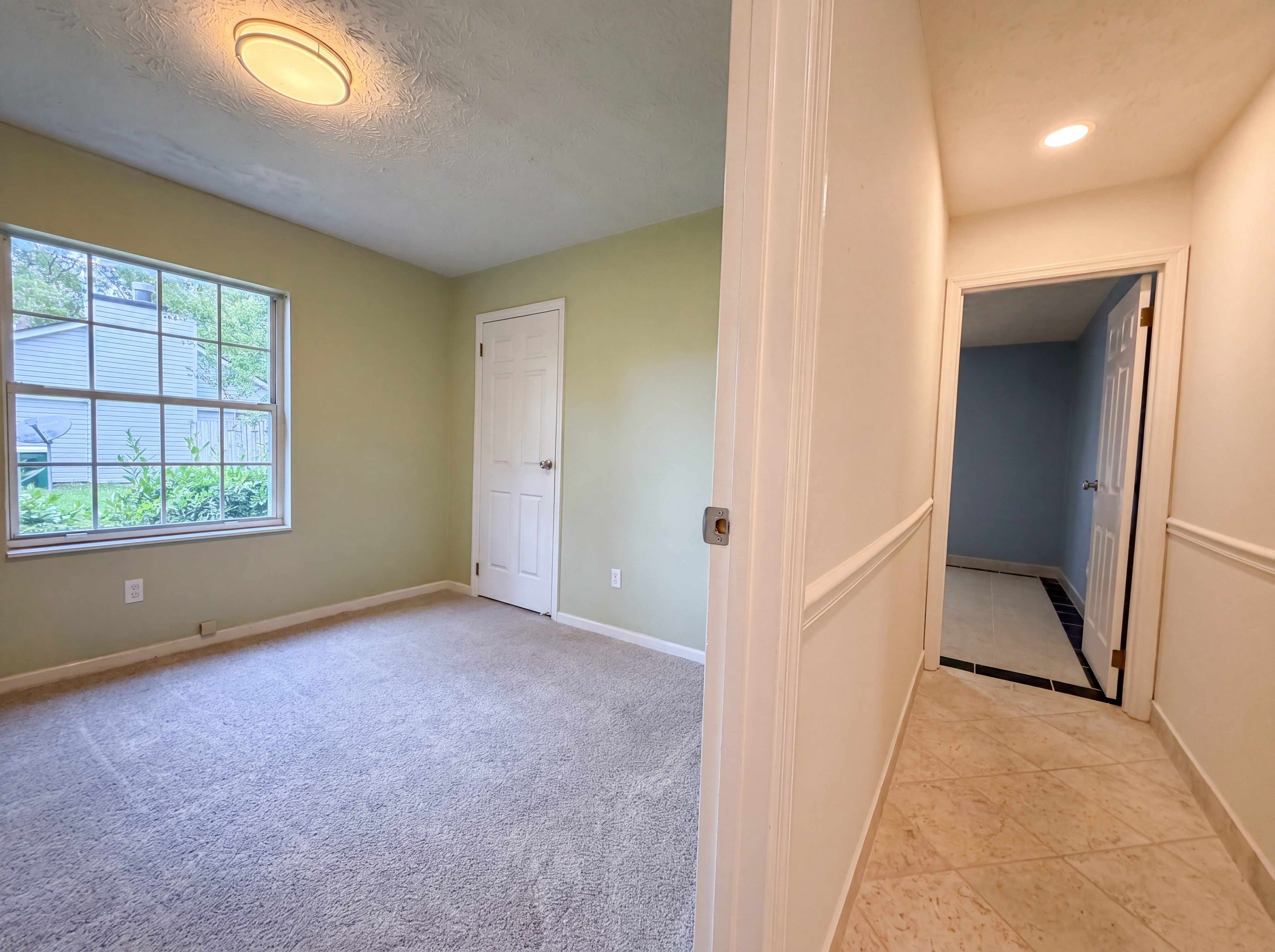 Photo 15 of 21 of 12555 Agatite Rd, Jacksonville, FL