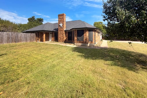Photo 1 of 24 of 1106 N Atkins Dr, Celeste, TX