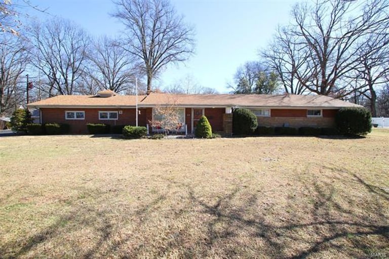 836 Willoway Ave, East Alton, IL 62024 Opendoor