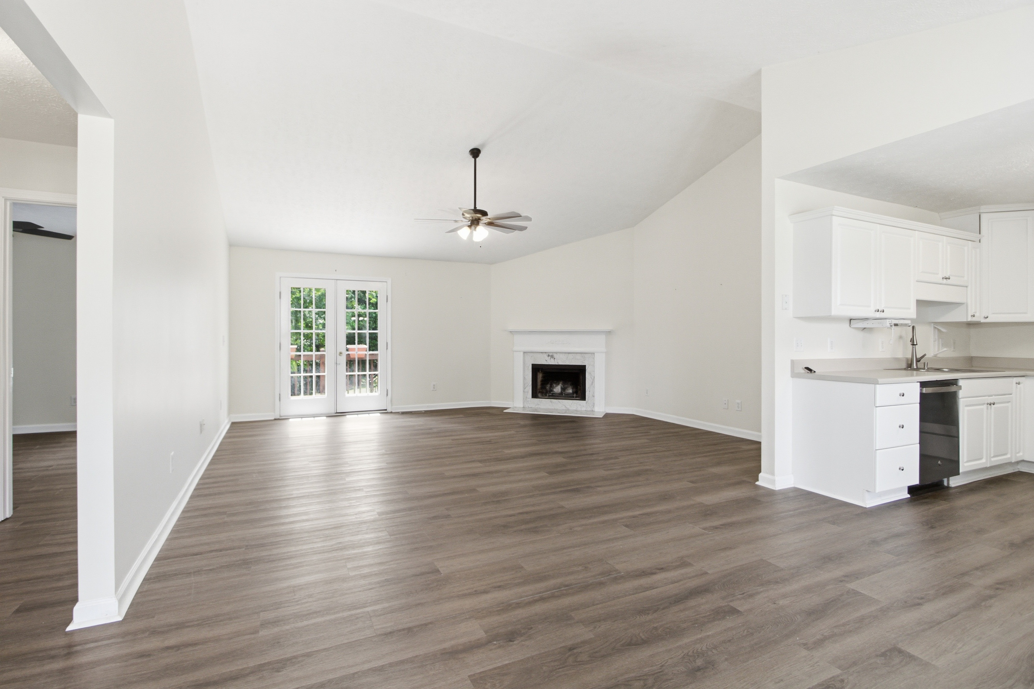 Photo 6 of 28 of 9458 Creekstone Ct, Villa Rica, GA