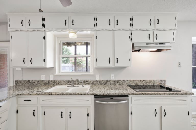 Photo 11 of 24 - 2145 Shady Grove Dr, Bedford, TX 76021